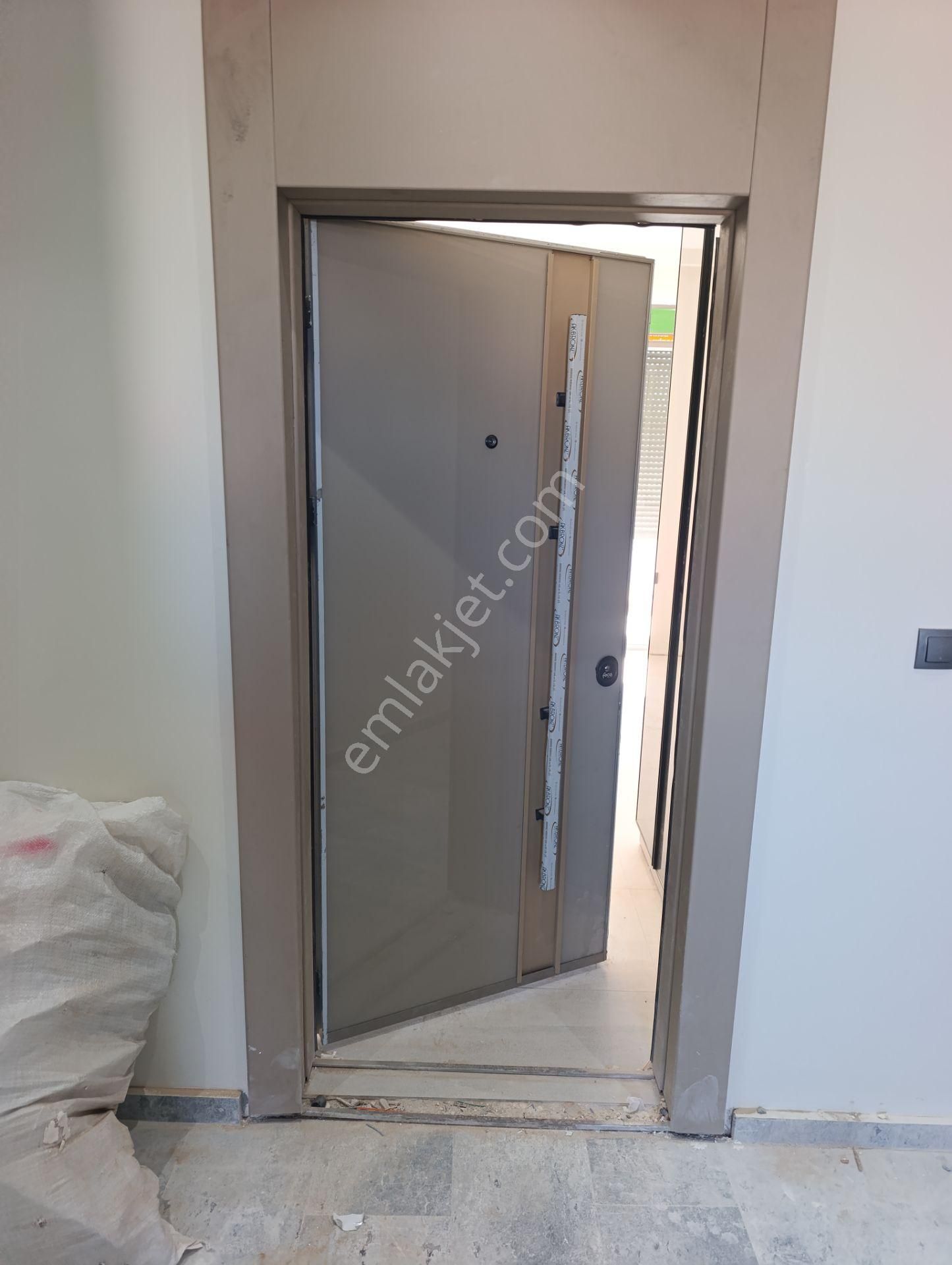 Tramvayın Dibinde , Katta , Lüks , Sıfır , Ankastreli Satılık Daire - Görsel 12