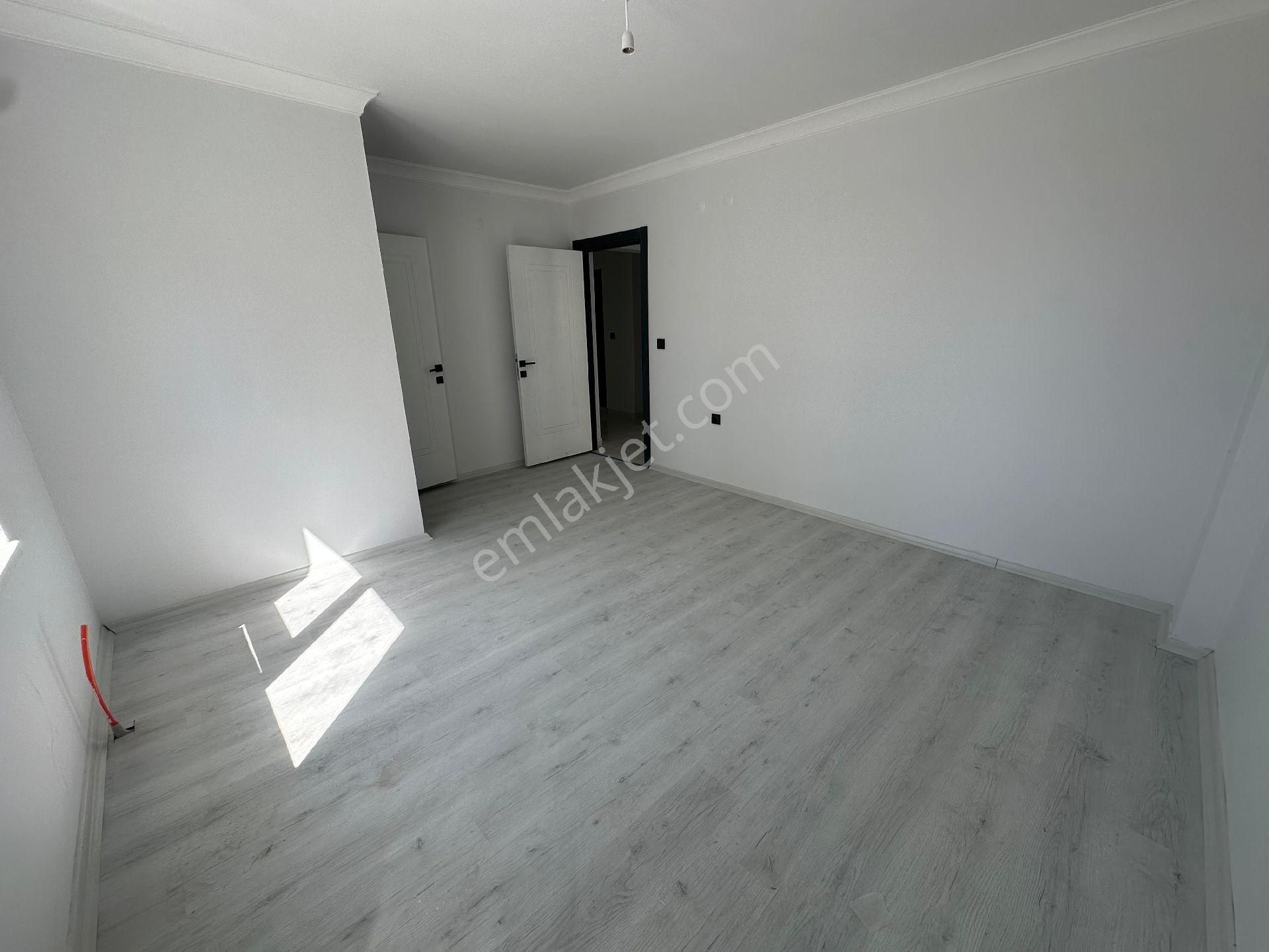 Ferudunçelik Koçaklar Market Yakını Sıfır 3+1 Giriş Kat Teras Balkonlu - Görsel 15