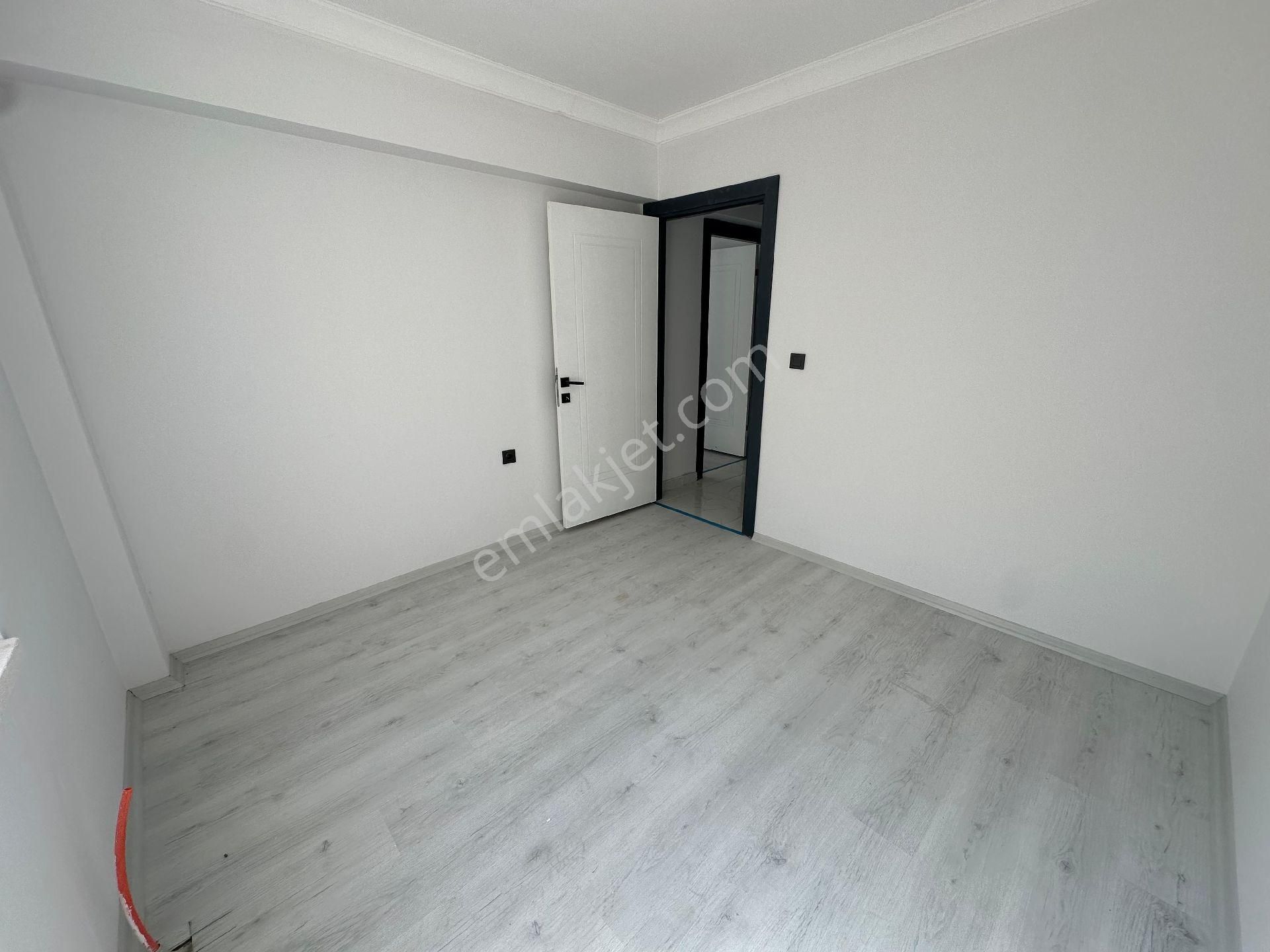 Ferudunçelik Koçaklar Market Yakını Sıfır 3+1 Giriş Kat Teras Balkonlu - Görsel 23