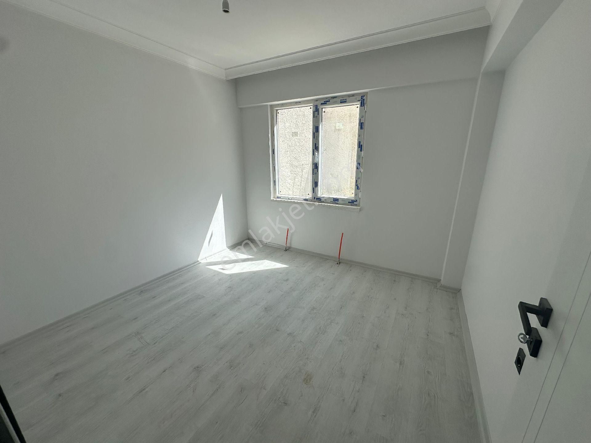 Ferudunçelik Koçaklar Market Yakını Sıfır 3+1 Giriş Kat Teras Balkonlu - Görsel 11