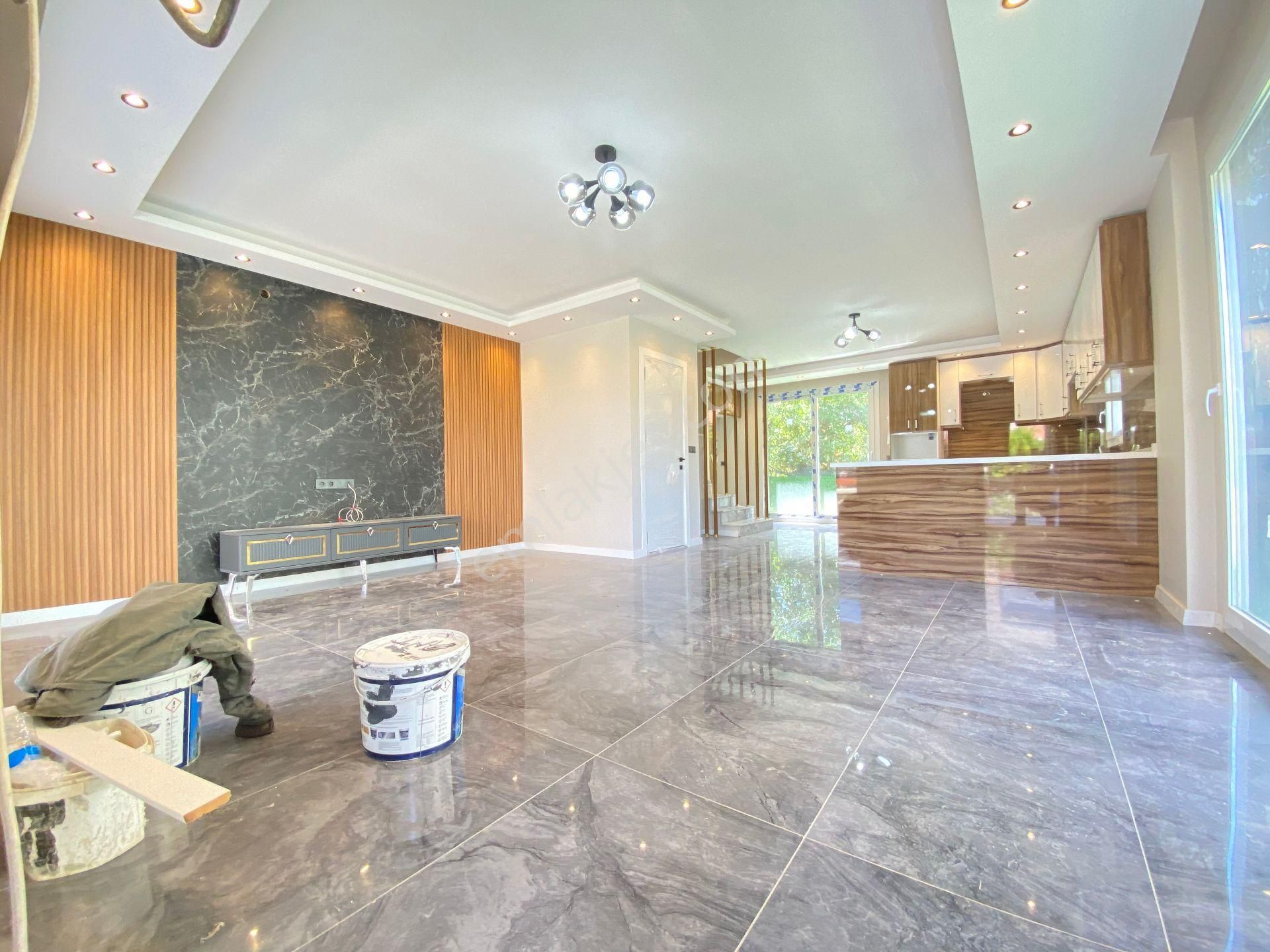 Seferihisar Doğanbey De Bahçeli Lükx Satılık 3+1 Villa - Görsel 16