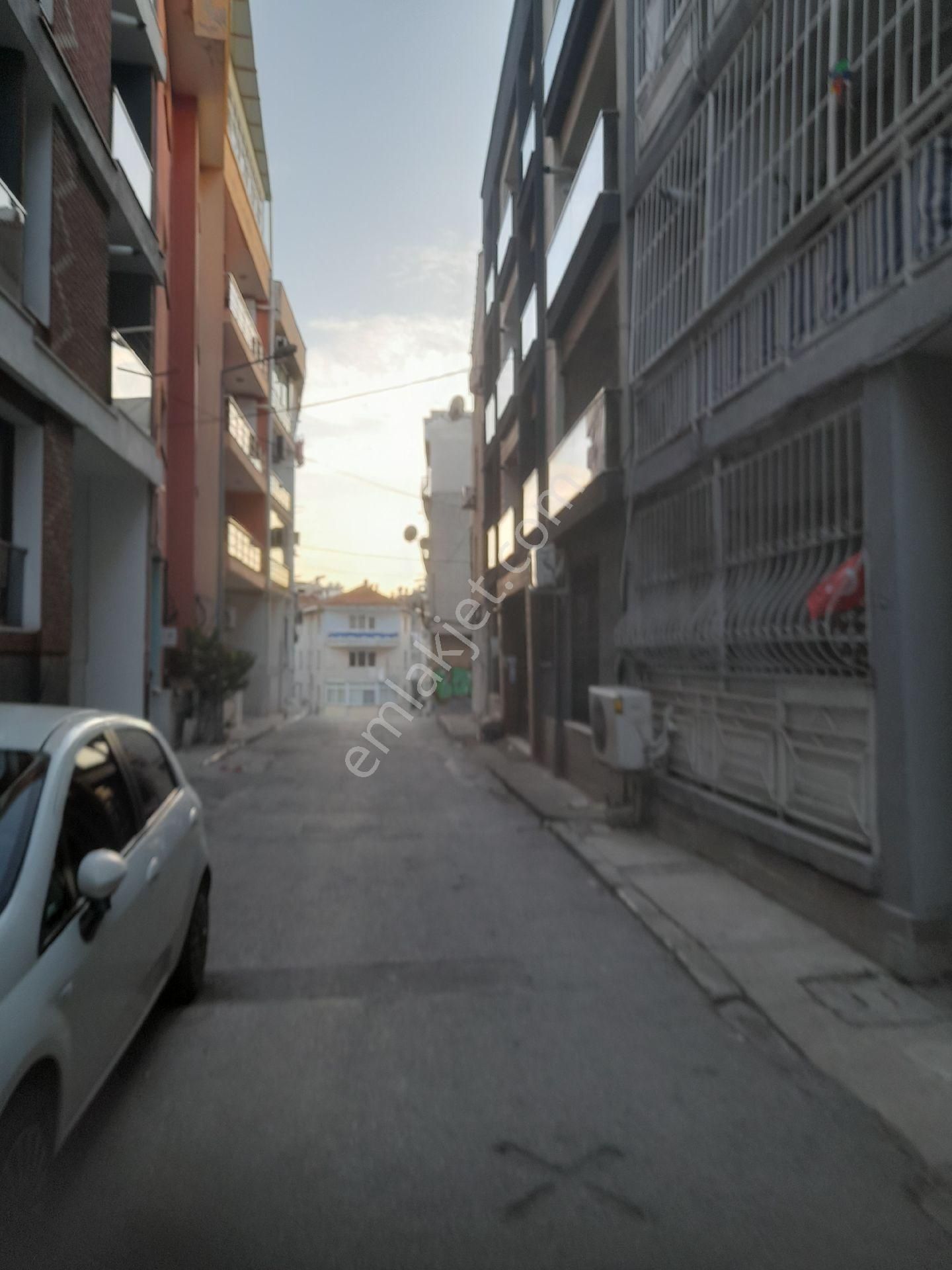 İzmir Üçyol Yakını 2+1,90 M2 Doğalgazlı Lüks Daire - Görsel 18