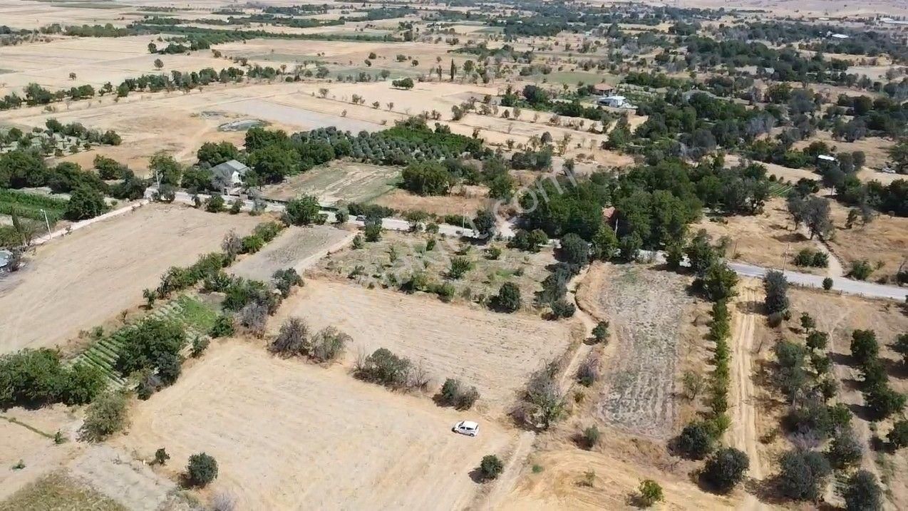 Korkuteli Bozova Mah. 1.300 M2 Resmi Yolu Var - Görsel 2