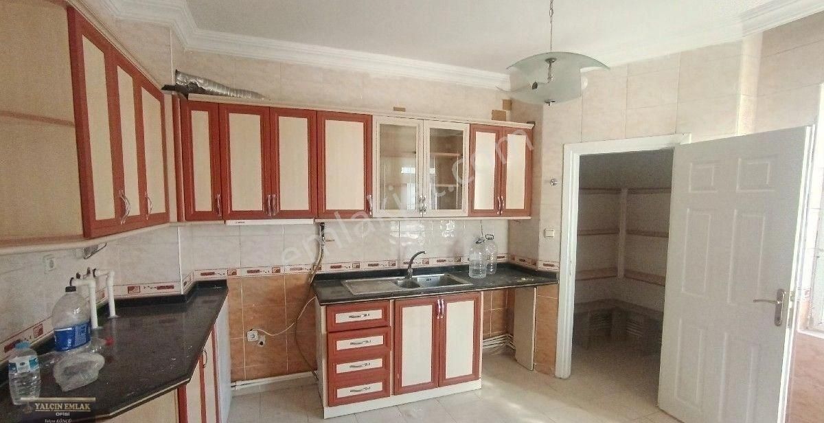 Binevler Mahlesinde Konumu Güzel 3+1 Temiz Daire - Görsel 11
