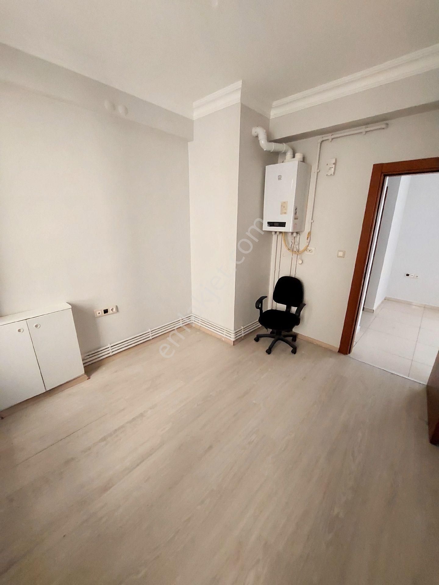 Oldpol Emlak'tan Şehirin Merkezinde Harika Konum Luks 1+1 Da - Görsel 8