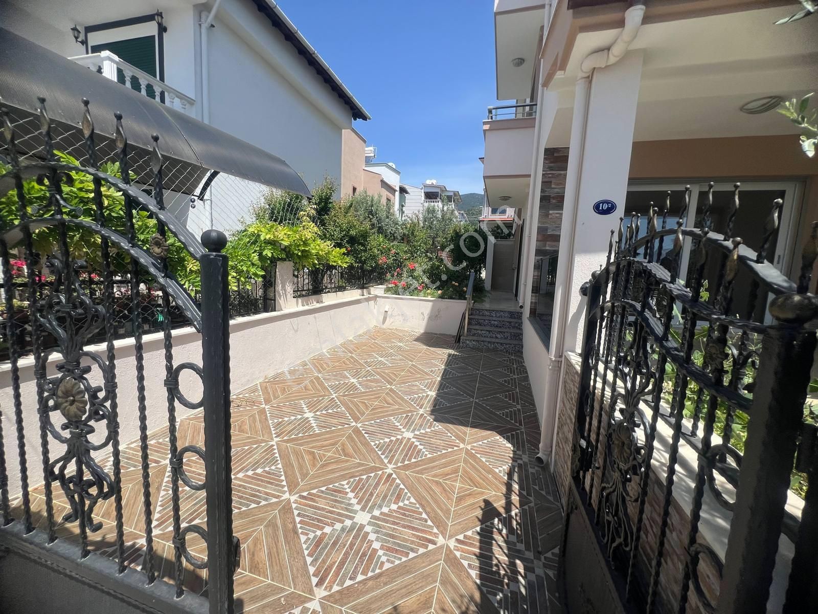 Özdere De Denize Yakın Manzaralı Otoparklı Satılık 3+1 Villa - Görsel 4