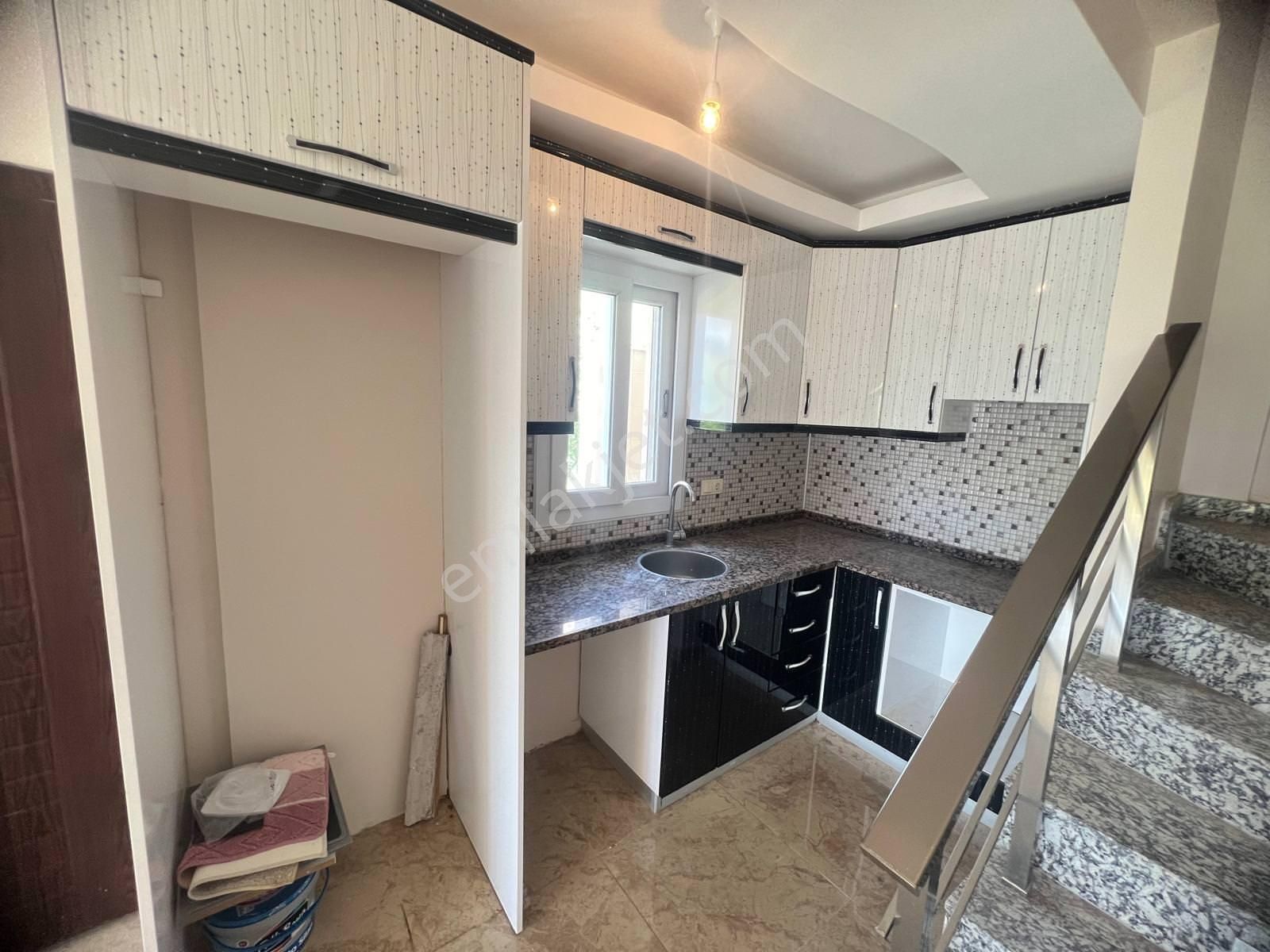 Özdere De Denize Yakın Manzaralı Otoparklı Satılık 3+1 Villa - Görsel 22