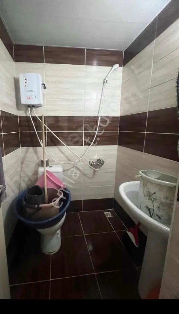 Teomanpaşa Mahallesinde Satılık Ara Kat Daire - Görsel 2