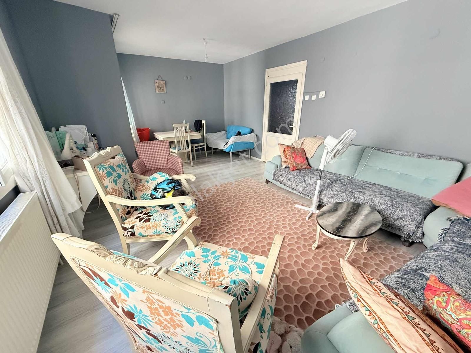 Karataş Tramvay Yak. 2+1 85 M2 Doğalgazlı Yüksek Giriş Daire - Görsel 3