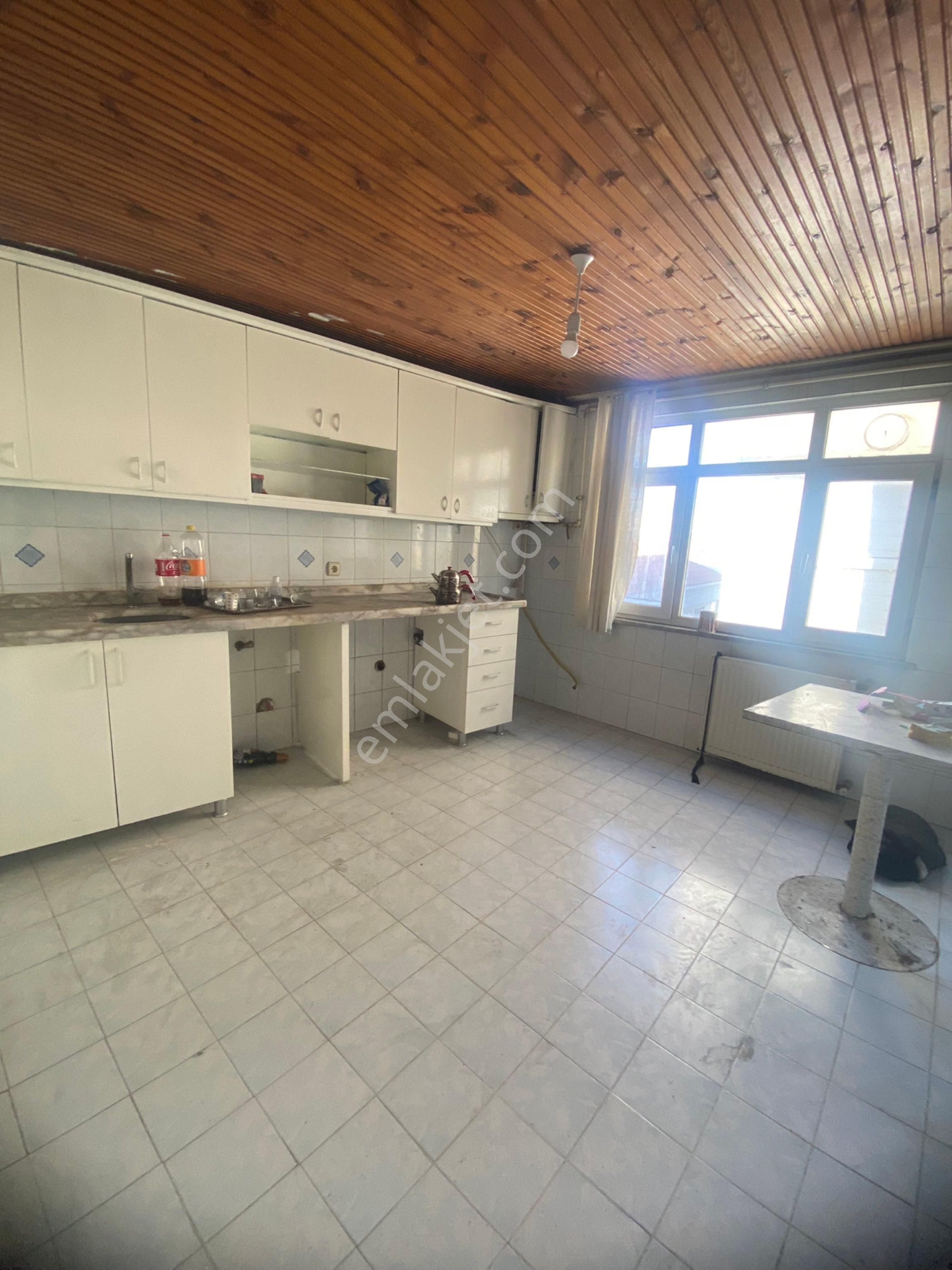 Sevgi Emlak’tan 1+1 Temiz 4.kat Kiralık Daire - Görsel 5