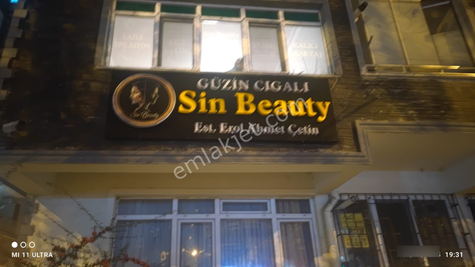 Arslan'dan 100. Yıl Bulvarında Devren Güzellik Merkezi