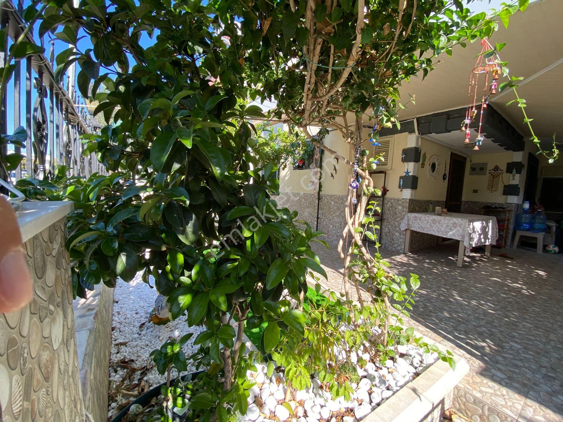 Seferihisar Ürkmez Merkez'de Geniş Yapılı Satılık 3+1 Villa - Görsel 6