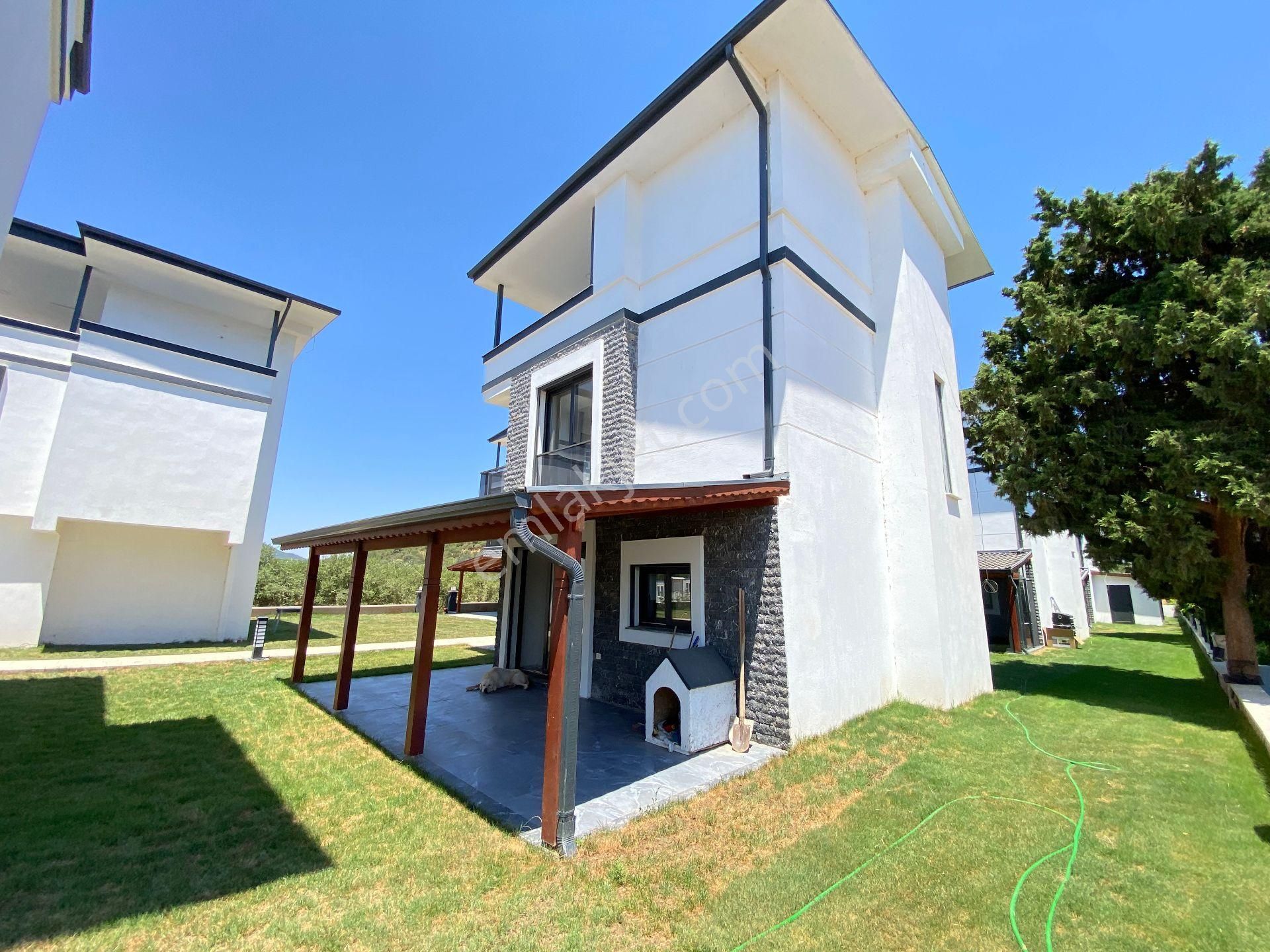 Seferihisar Doğanbey Tek Müstakil Havuzlu Satılık 3+1 Villa - Görsel 8