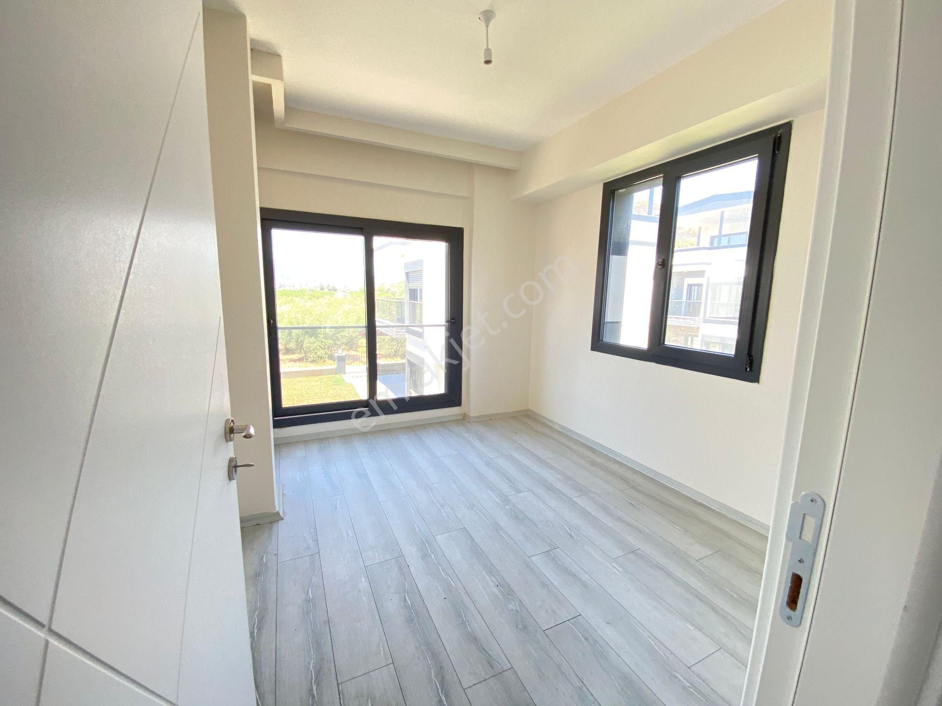 Seferihisar Doğanbey Tek Müstakil Havuzlu Satılık 3+1 Villa - Görsel 23