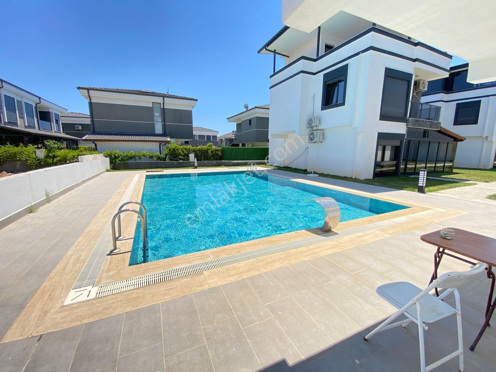 Seferihisar Doğanbey Tek Müstakil Havuzlu Satılık 3+1 Villa - Görsel 30