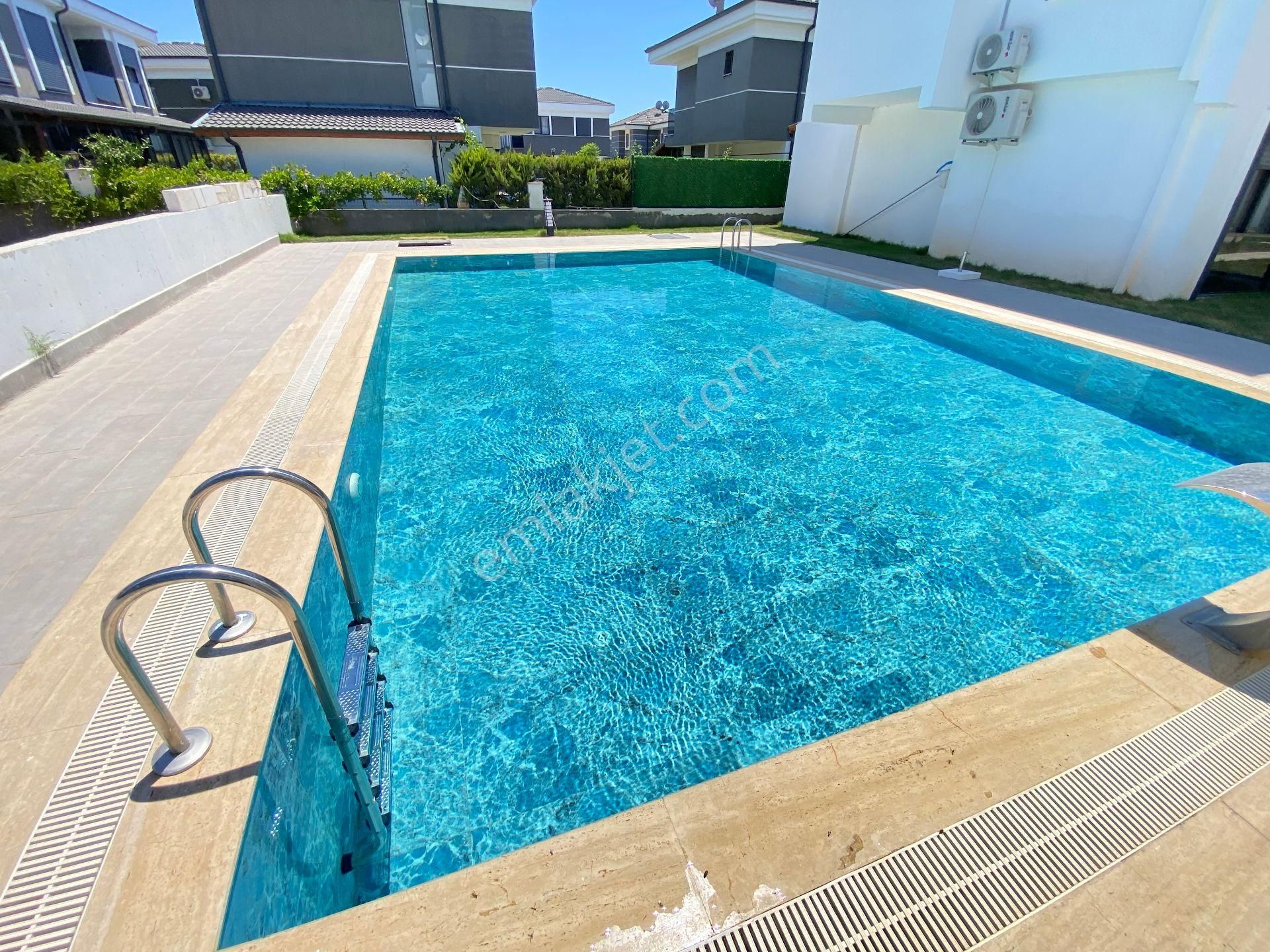 Seferihisar Doğanbey Tek Müstakil Havuzlu Satılık 3+1 Villa - Görsel 31