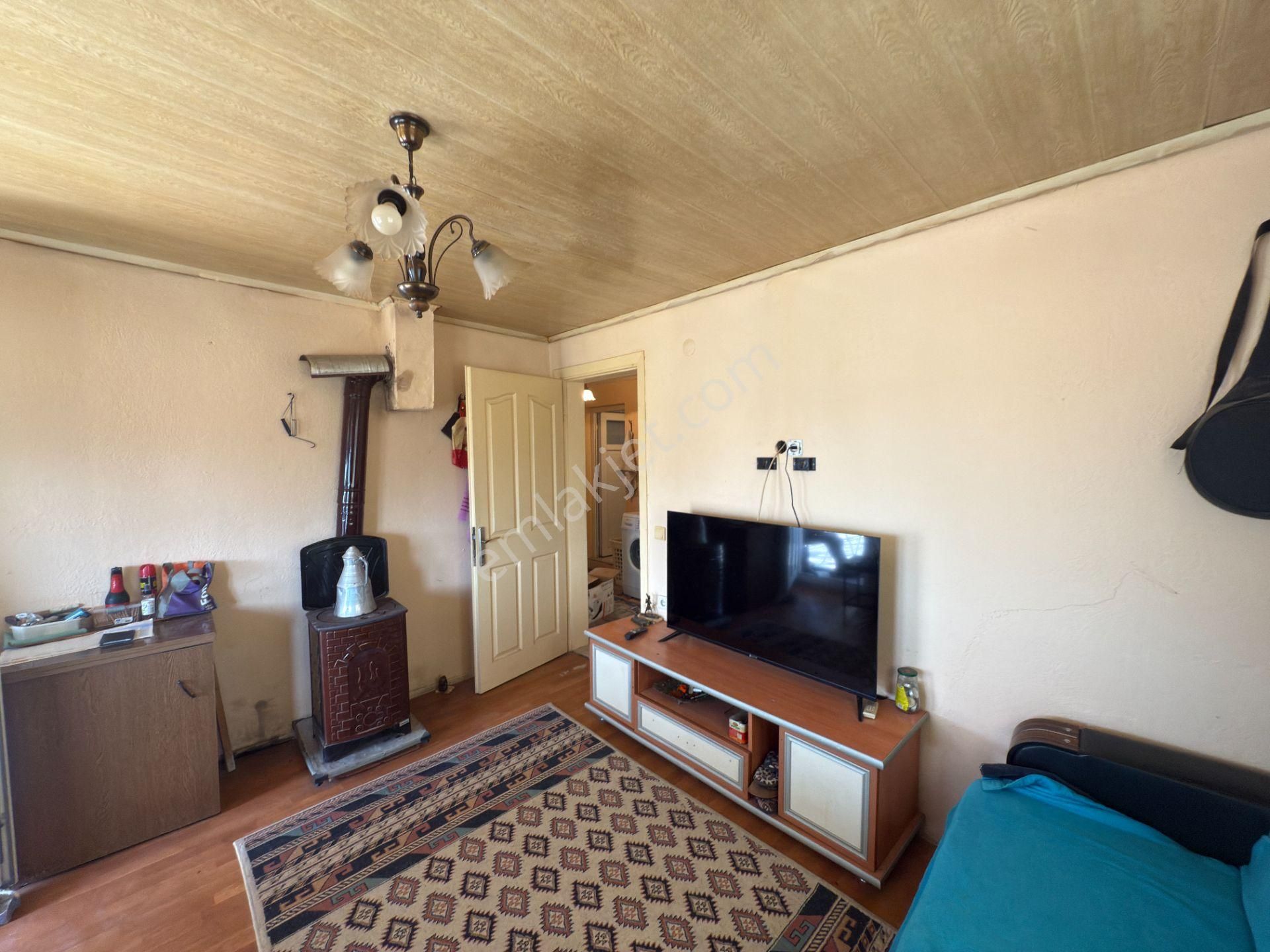 Gökçealan Köyünde 2+1 Müştemilatlı Müstakil Ev - Görsel 11