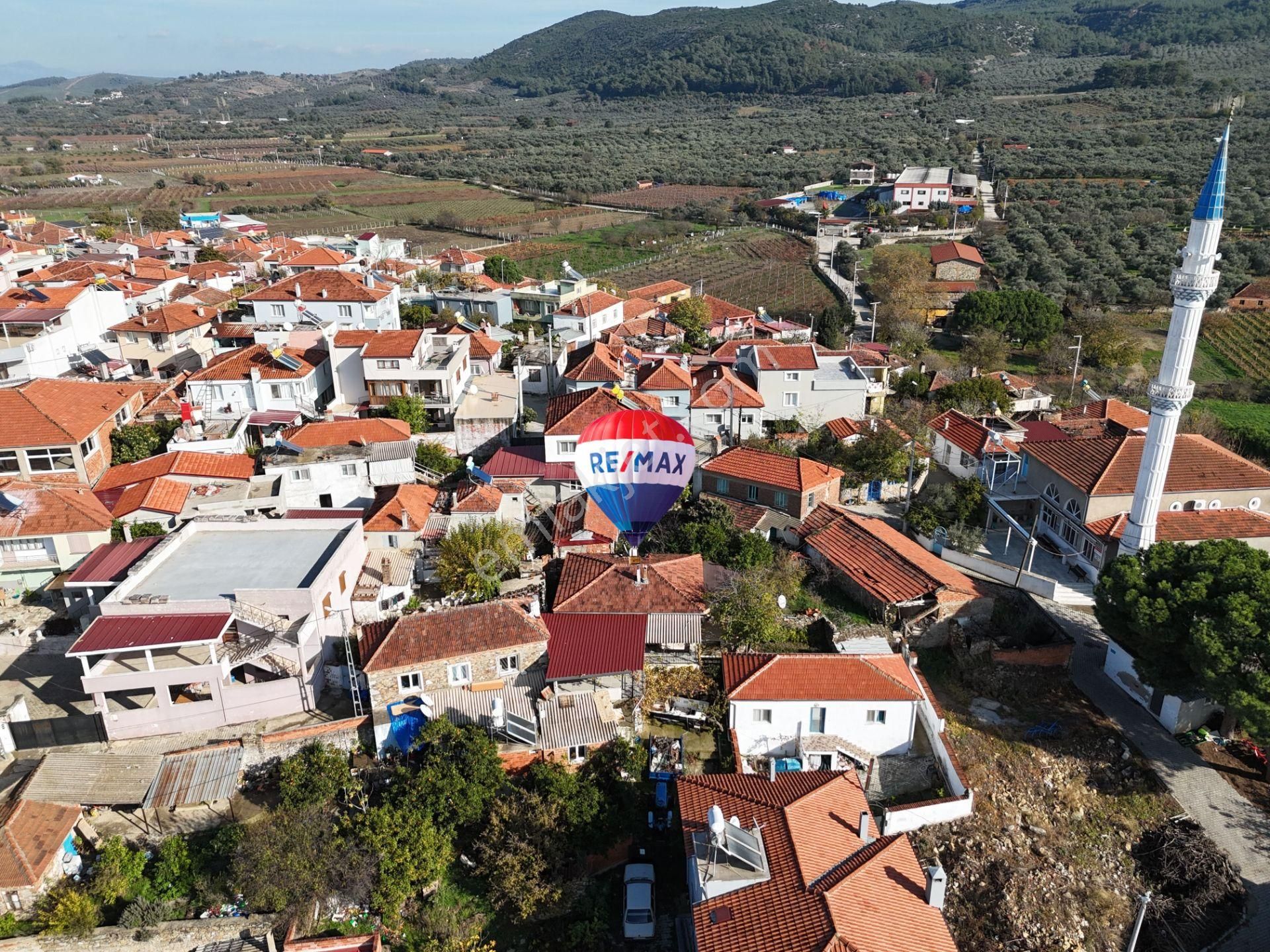 Gökçealan Köyünde 2+1 Müştemilatlı Müstakil Ev