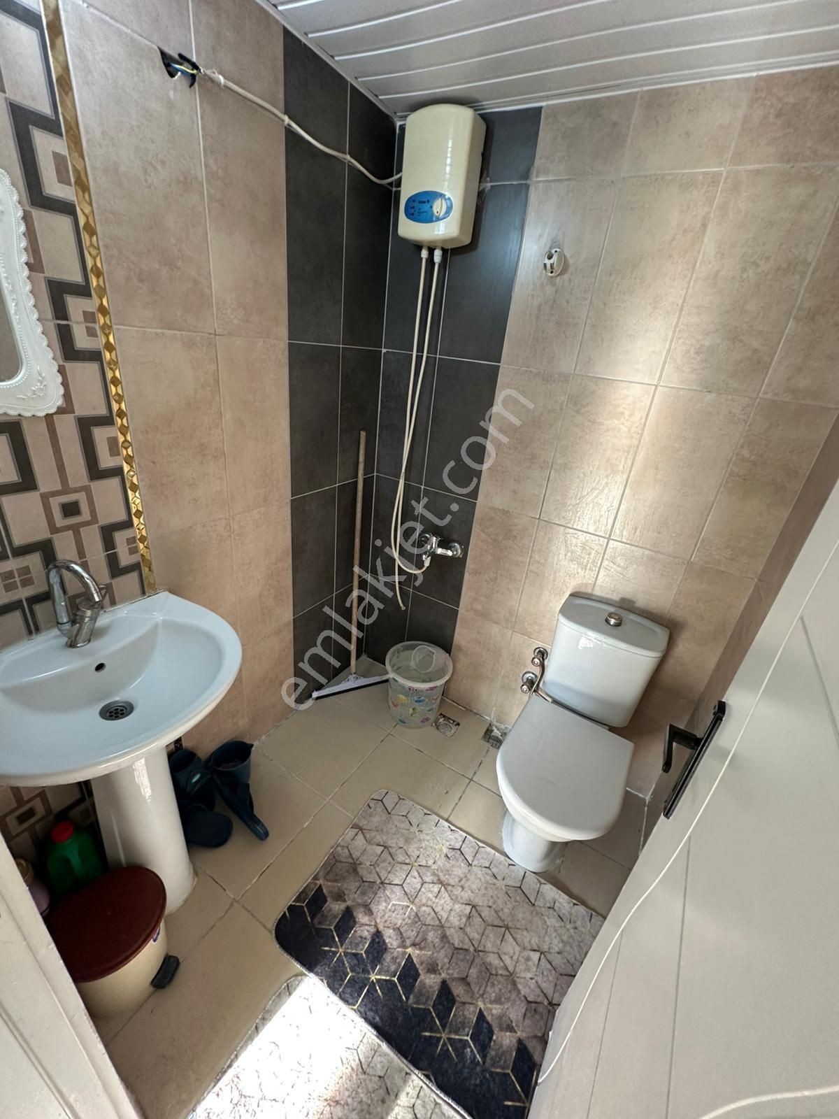 Varsakda Kaçmaz Fiyata Asansörlü 2+1 3.katta Daire - Görsel 7