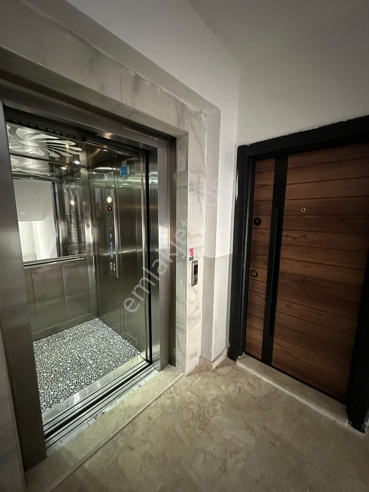 Varsakda Kaçmaz Fiyata Asansörlü 2+1 3.katta Daire - Görsel 21