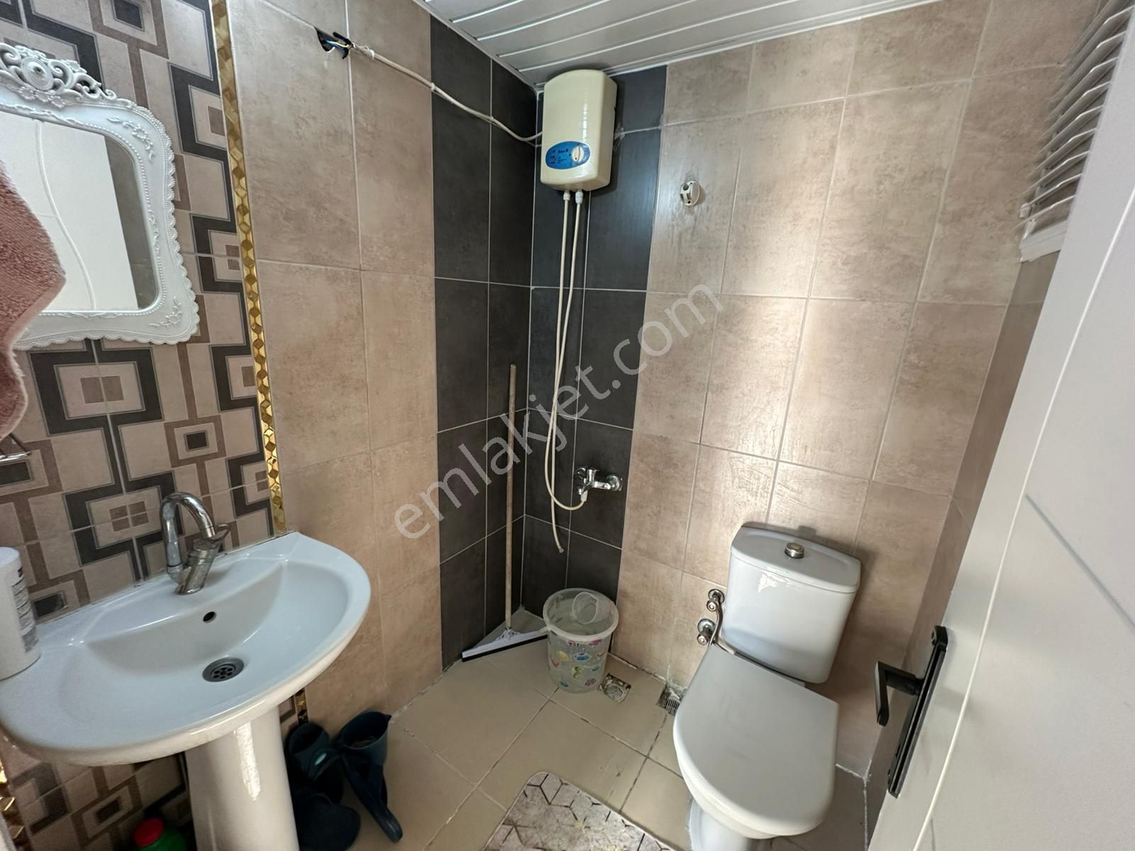 Varsakda Kaçmaz Fiyata Asansörlü 2+1 3.katta Daire - Görsel 22