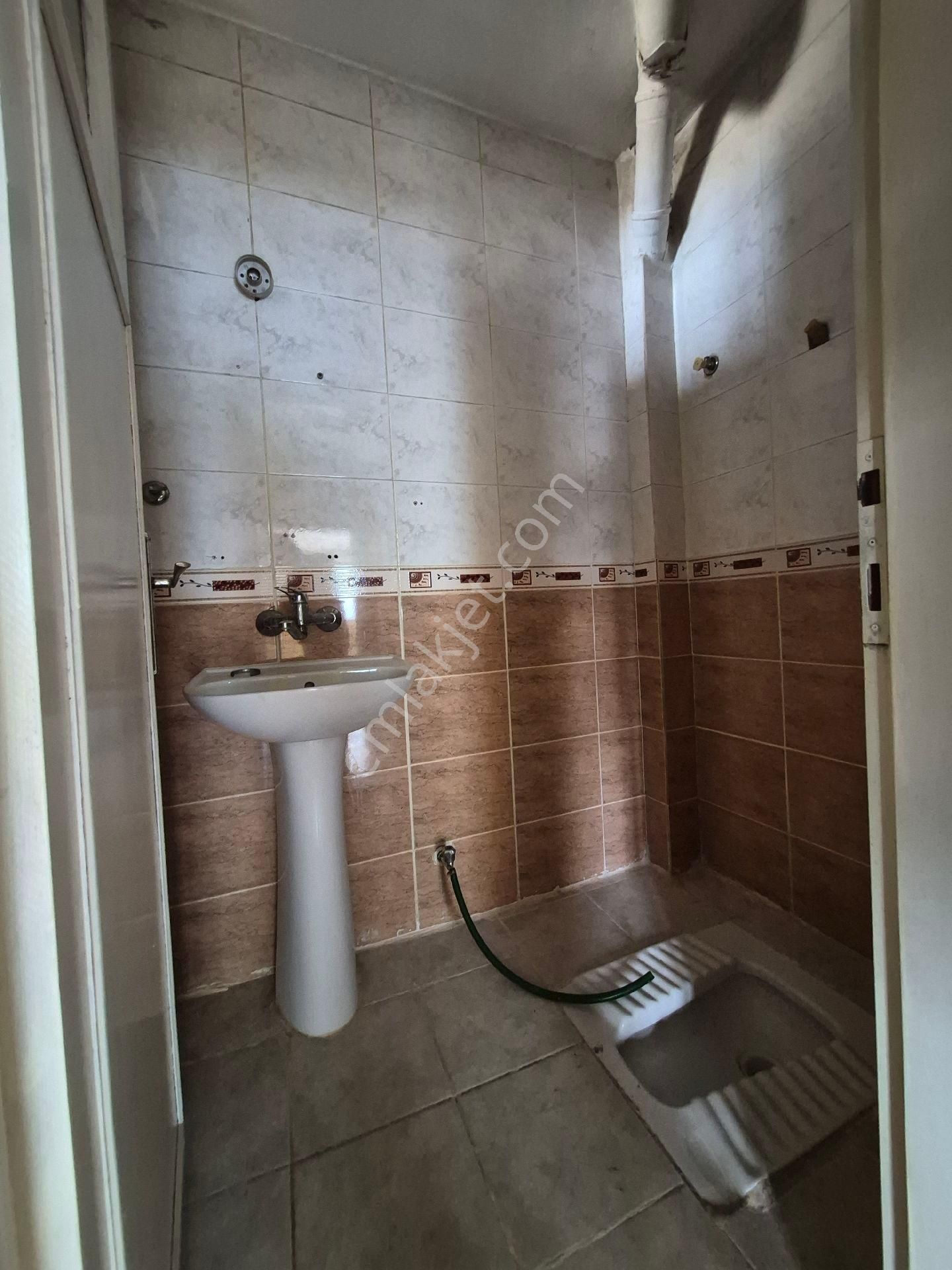 Gültepe De Bulvara Yakın, Dogalgaz Sobalı, 2 Ve 3 Kat - Görsel 17