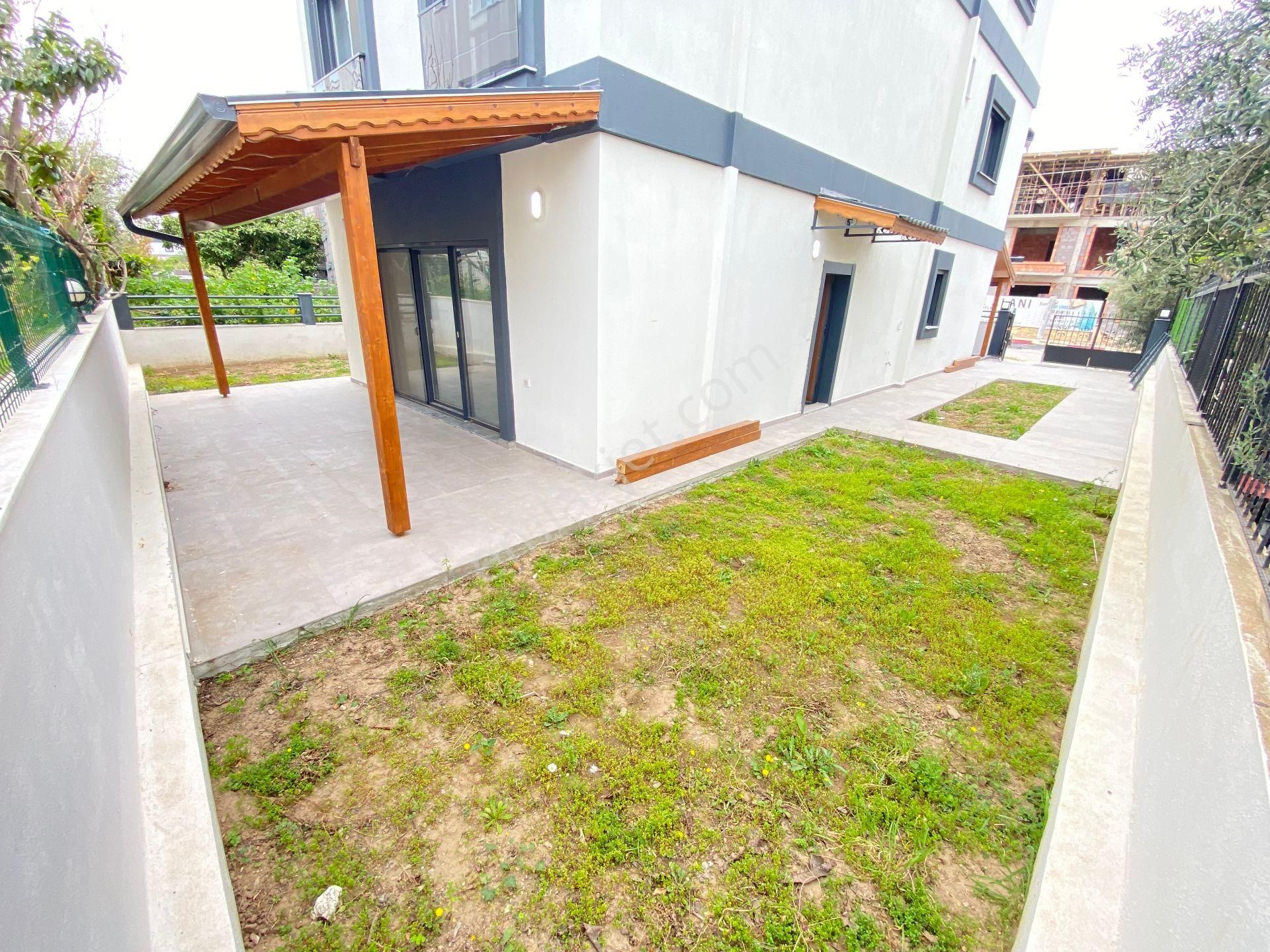 Özdere De Denize 400 M Çarşıya Merkeze Çok Yakın Satılık 6+1 Villa - Görsel 2