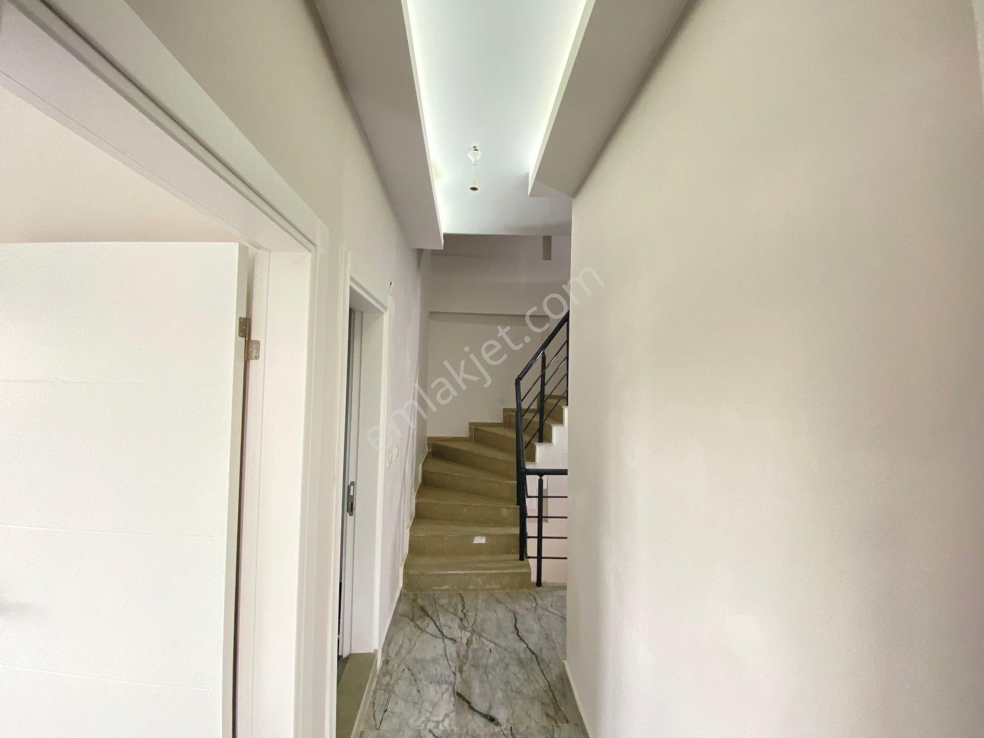 Özdere De Denize 400 M Çarşıya Merkeze Çok Yakın Satılık 6+1 Villa - Görsel 12