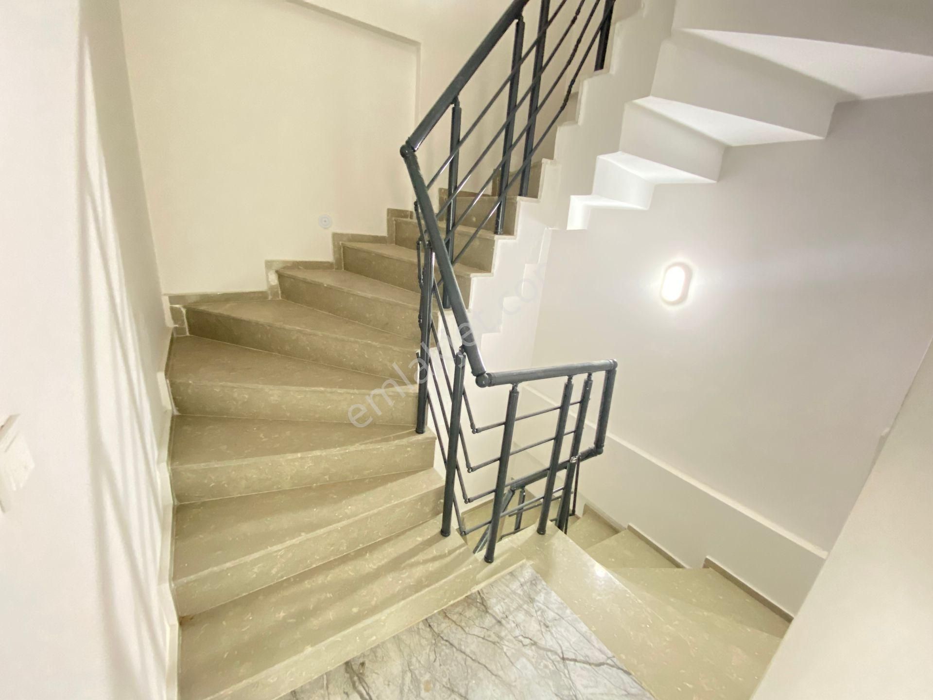 Özdere De Denize 400 M Çarşıya Merkeze Çok Yakın Satılık 6+1 Villa - Görsel 23