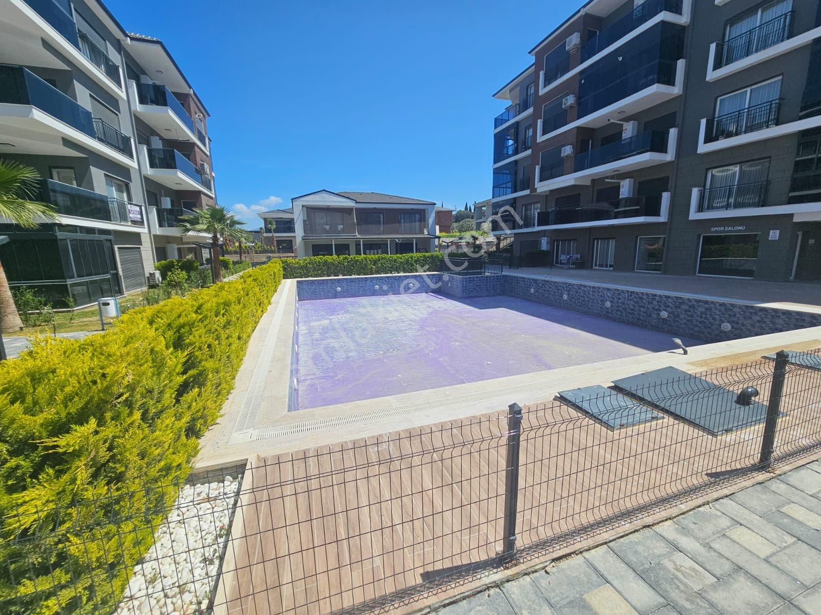 Değirmenedere'de 2+1 Havuzlu Sitede Sıfır Satılık Daire