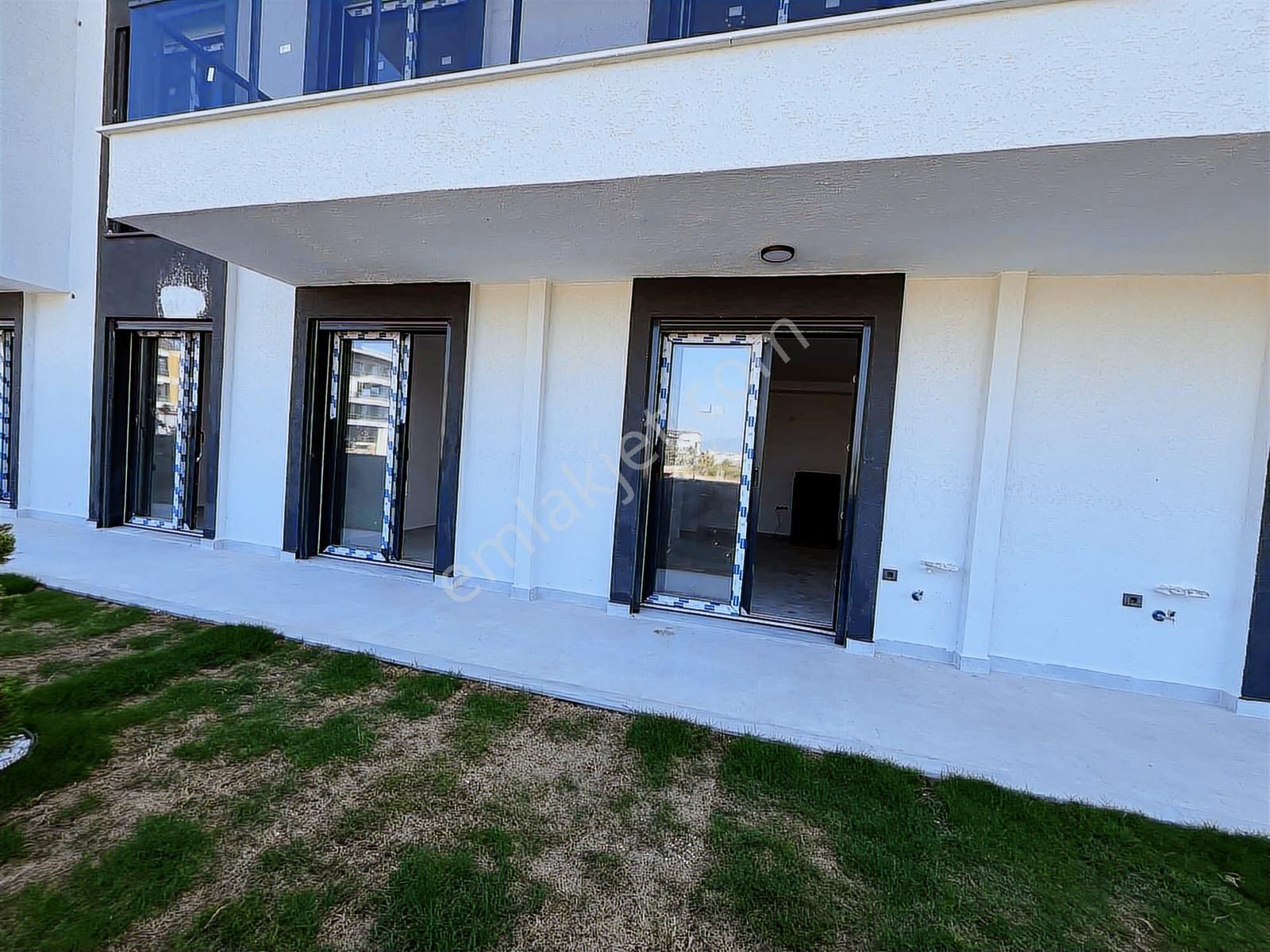 Altınkumda Havuzhu Sitede Bahçeli Daire - Görsel 11