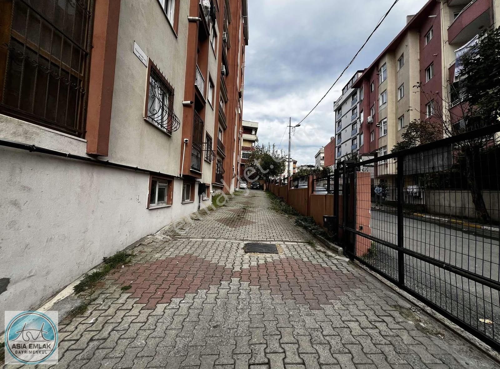 Asia Dan Esenler De Kiralık 2+1 Ara Kat Daire - Görsel 5