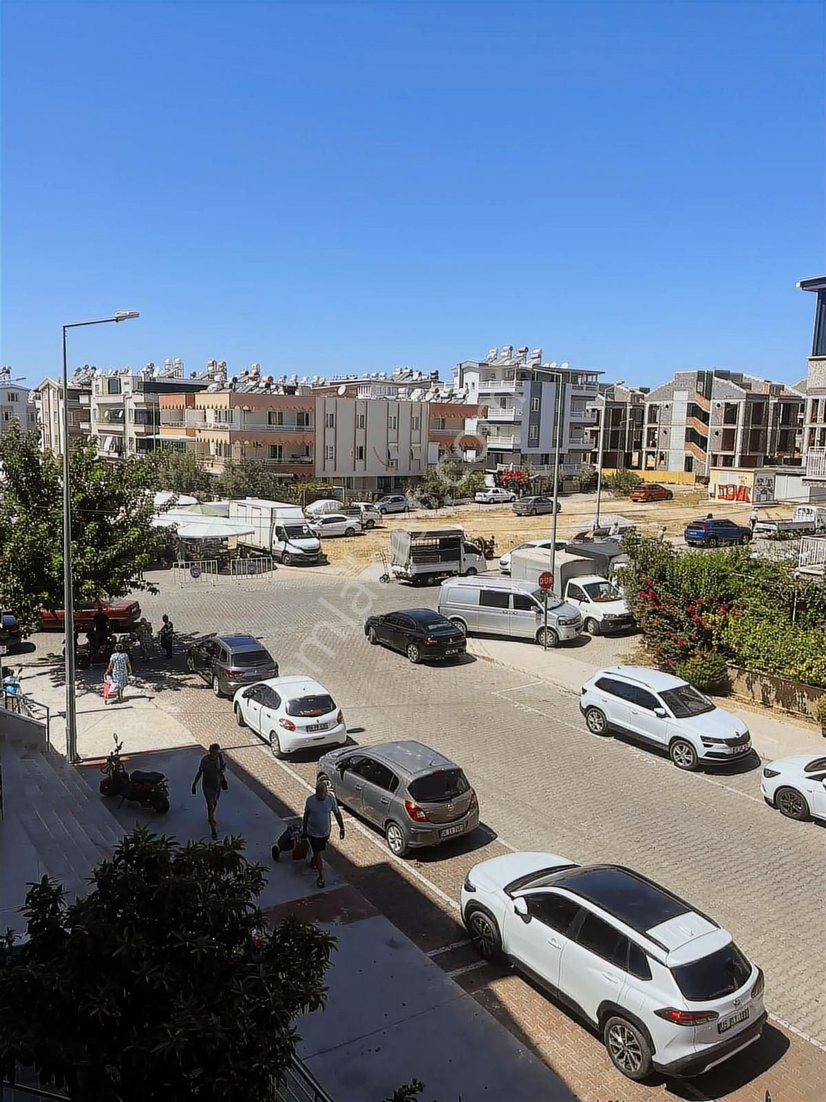 Denize Çarşıya Pazara Yakın Konumdadır - Görsel 3