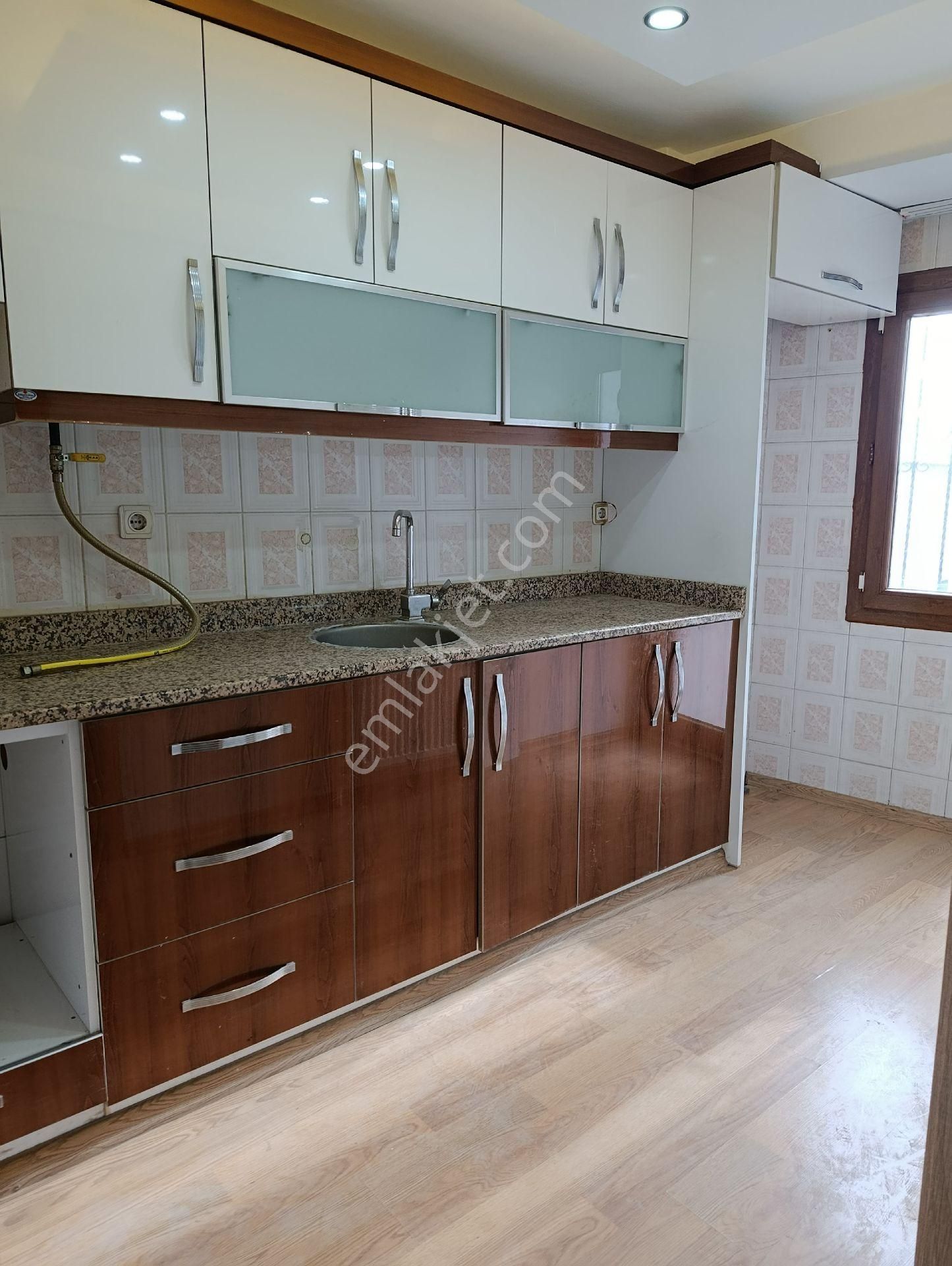 Türbe Caddesi Üzeri 2+1 - Görsel 5