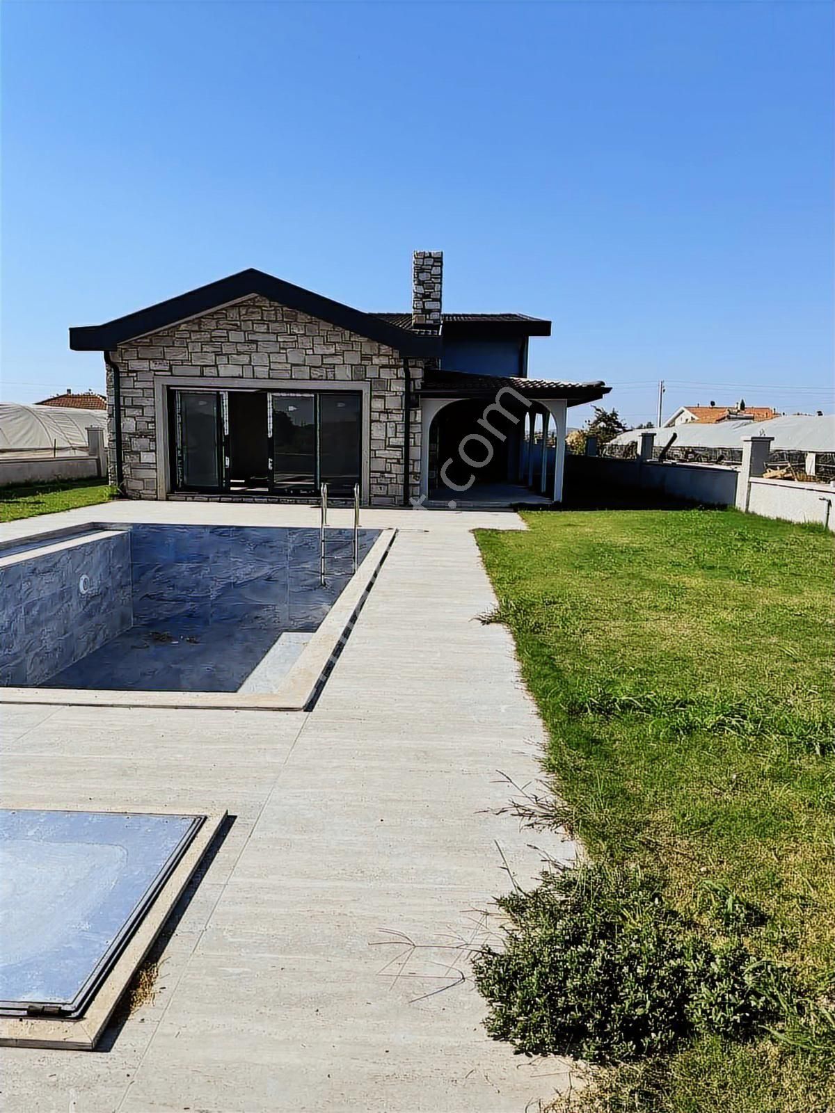 Mertege'den Kuşçularda 5+1 Kiralık Villa - Görsel 15