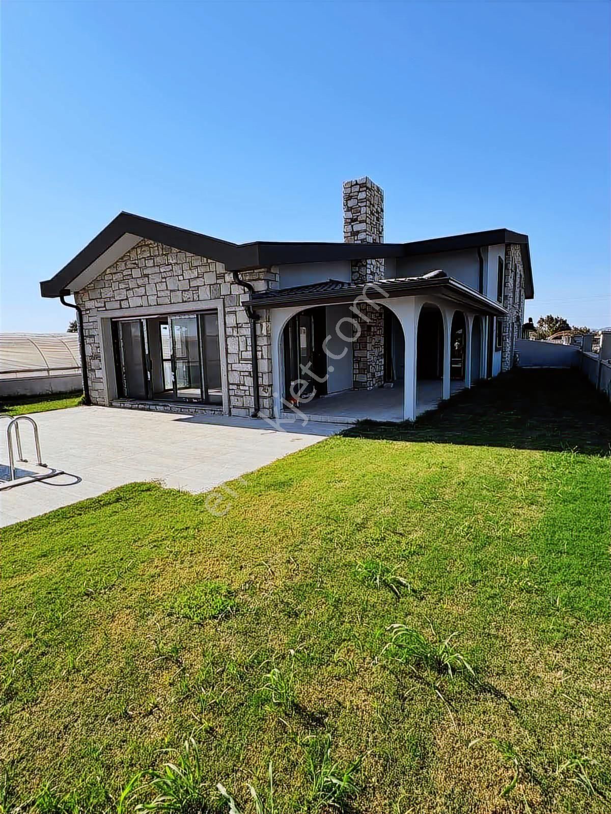 Mertege'den Kuşçularda 5+1 Kiralık Villa - Görsel 7