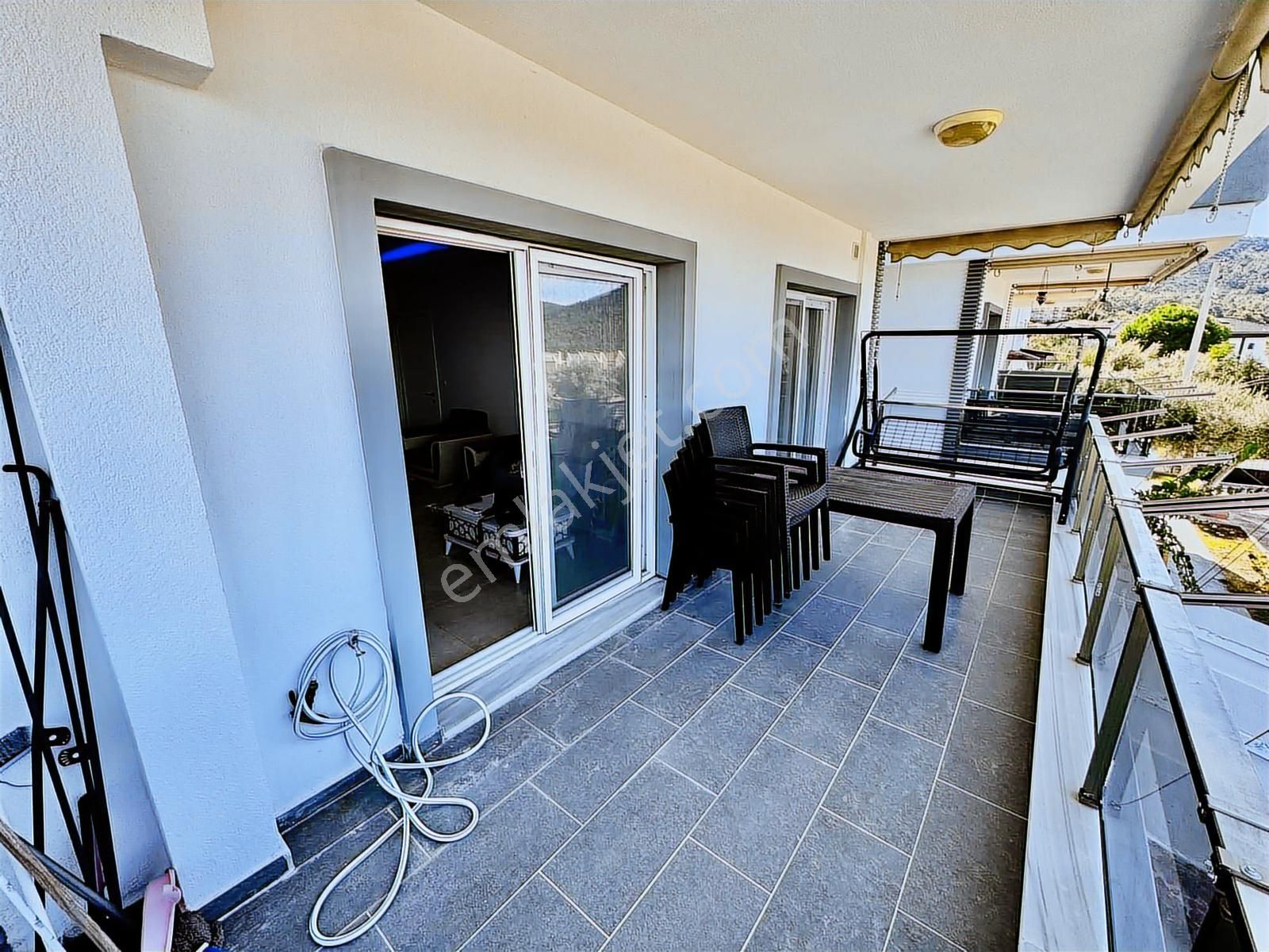 Deniz Manzaralı Butik Havuzlu Site İçinde Eşyalı 2+1 Dairemiz - Görsel 7