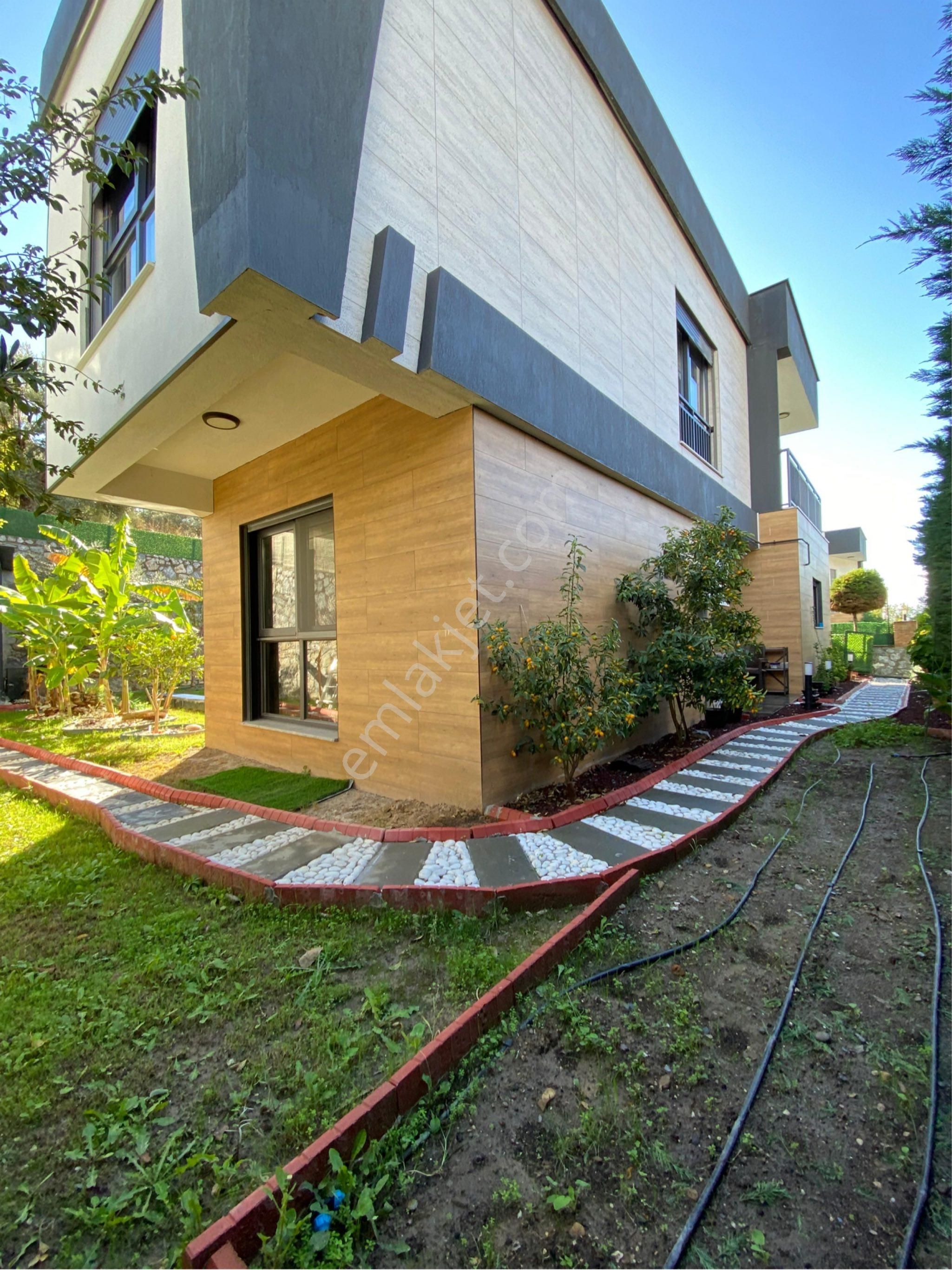 Merkezi Konumda Ultra Lüx Özel Havuzlu 4+1 Full Eşyalı Satılık Villa - Görsel 17