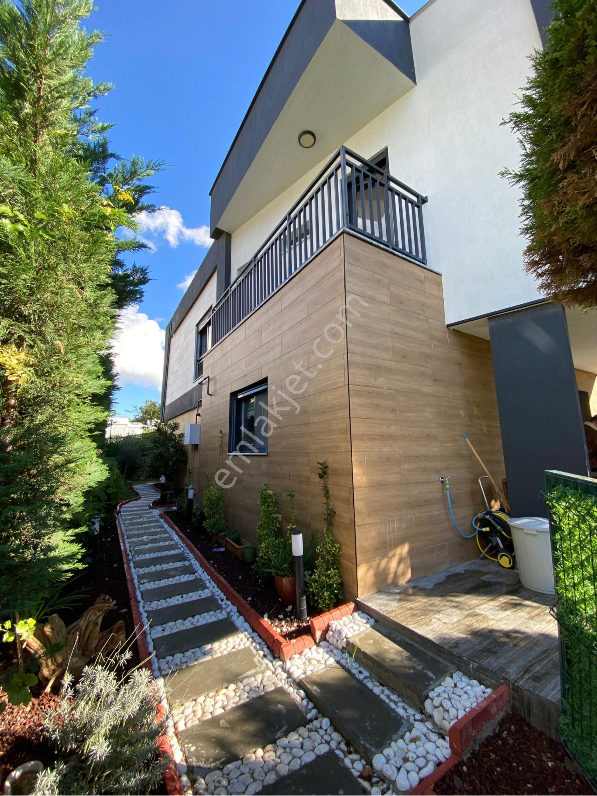 Merkezi Konumda Ultra Lüx Özel Havuzlu 4+1 Full Eşyalı Satılık Villa - Görsel 22