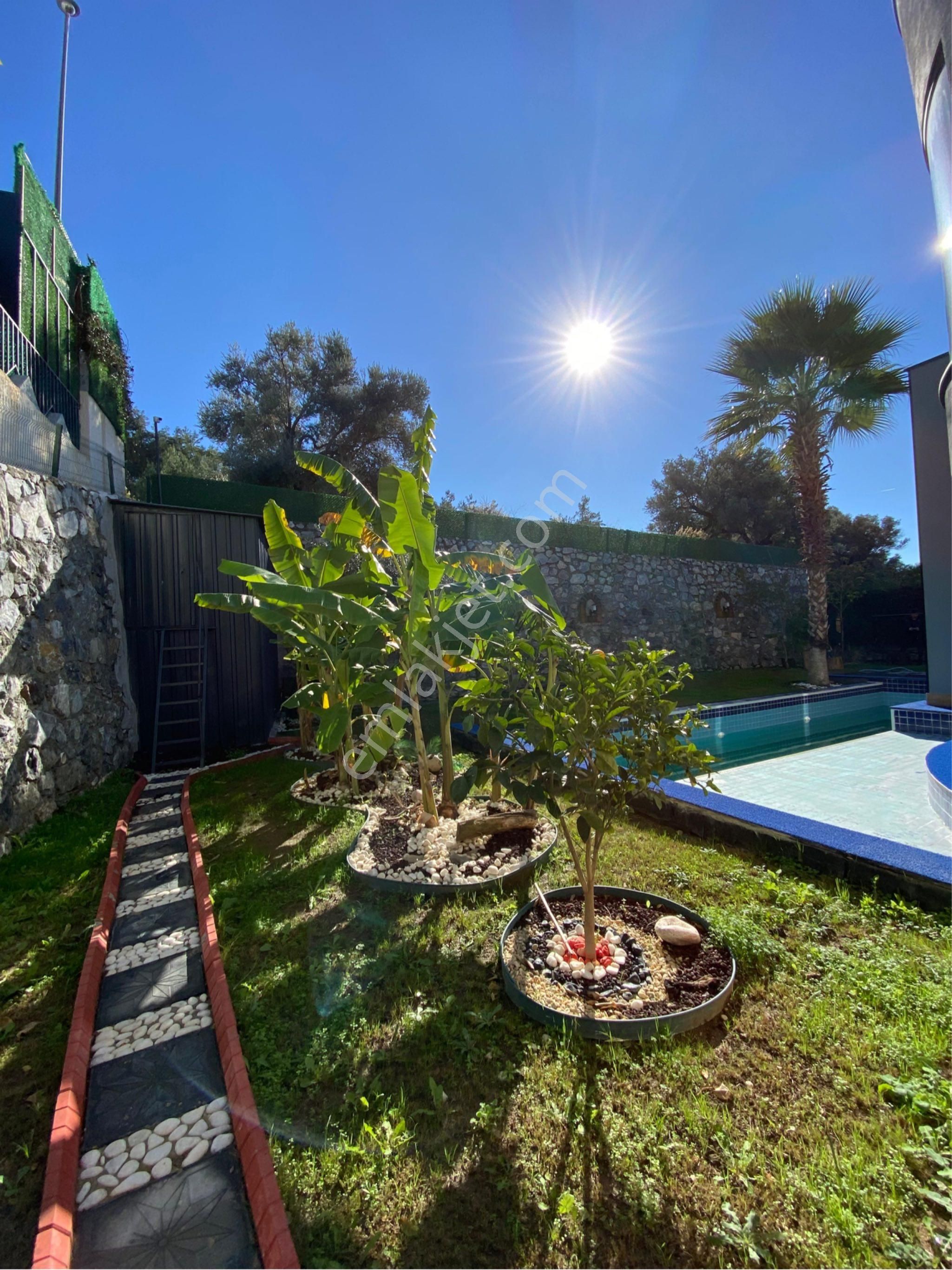 Merkezi Konumda Ultra Lüx Özel Havuzlu 4+1 Full Eşyalı Satılık Villa - Görsel 18