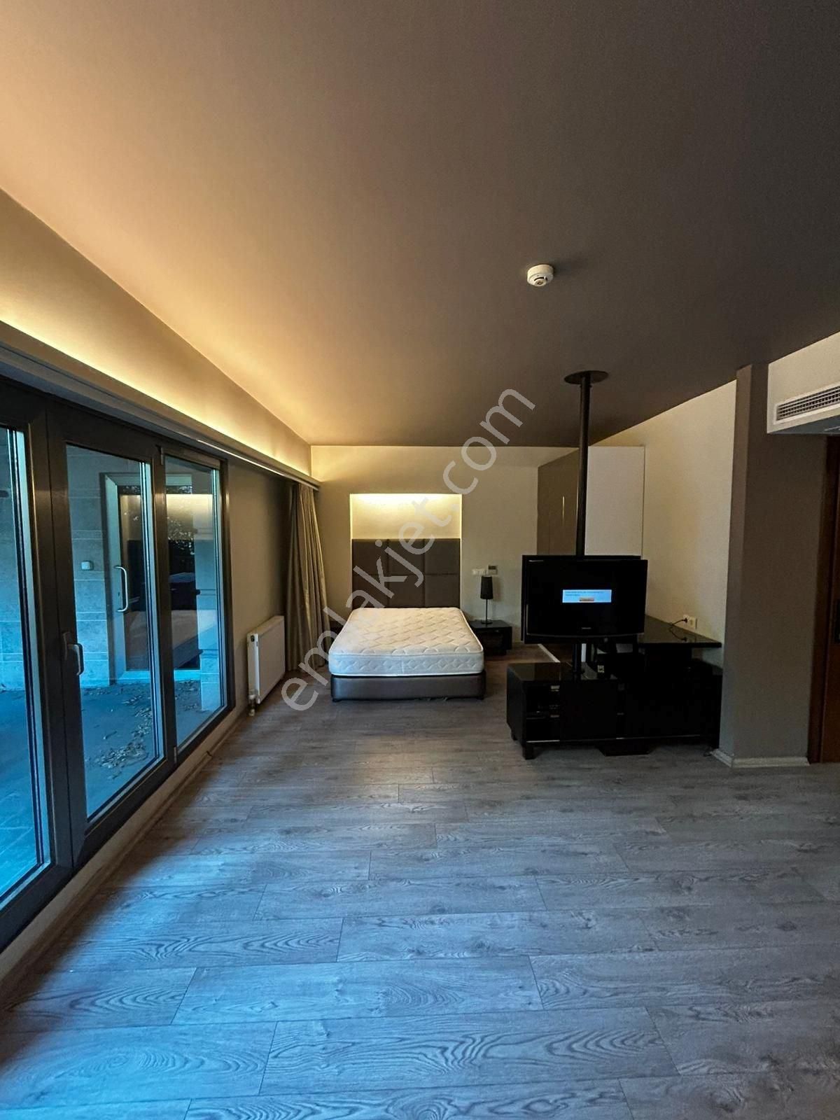 Dikilitaş'ta Kiralık 1+0 Eşyalı Bahçeli Geniş Stüdyo Daire - Görsel 5