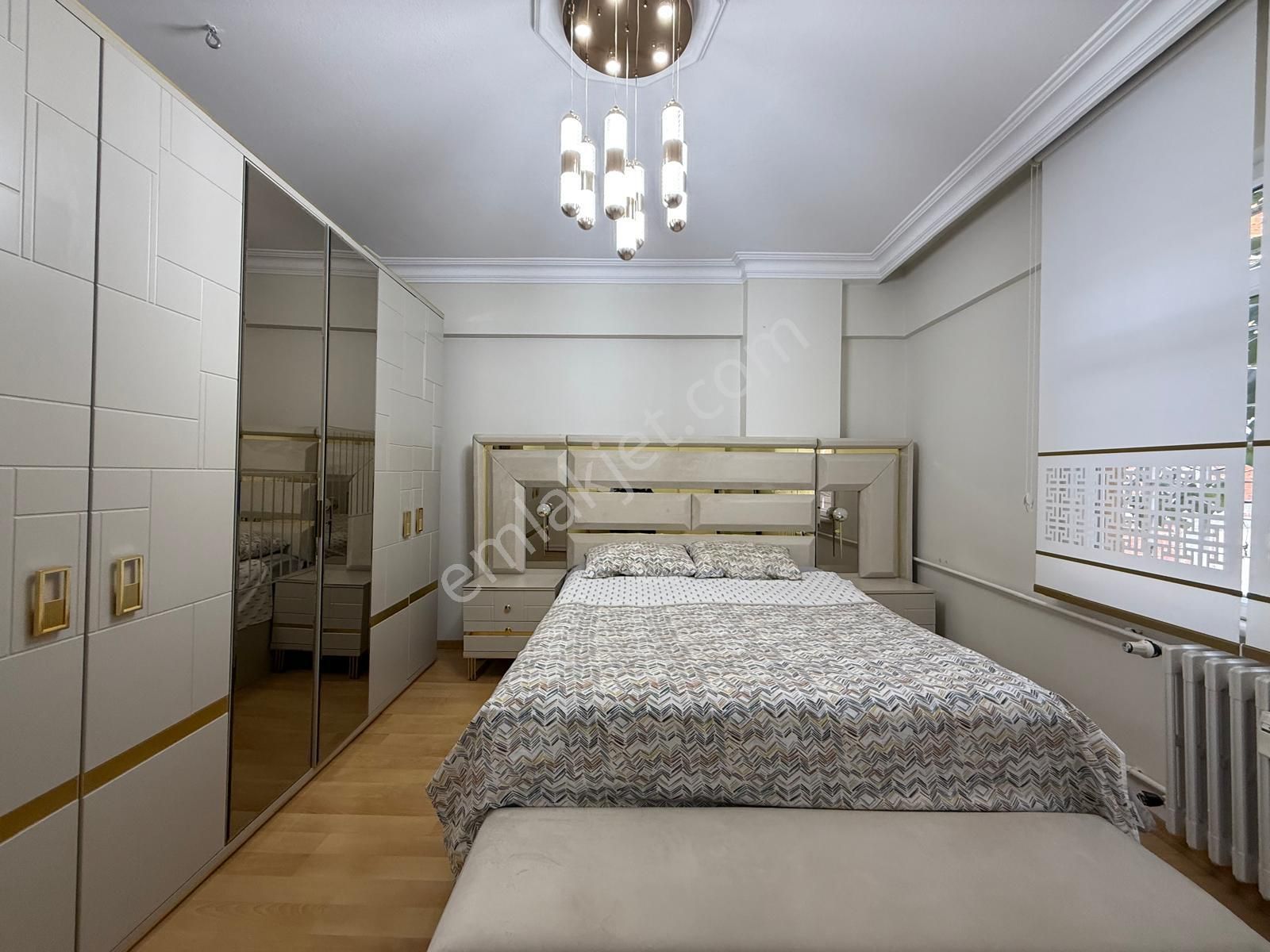 Bahçelievler'de K.otoparklı Masrafsız Ön Cephe 3+1 Ara Kat Acil - Görsel 21