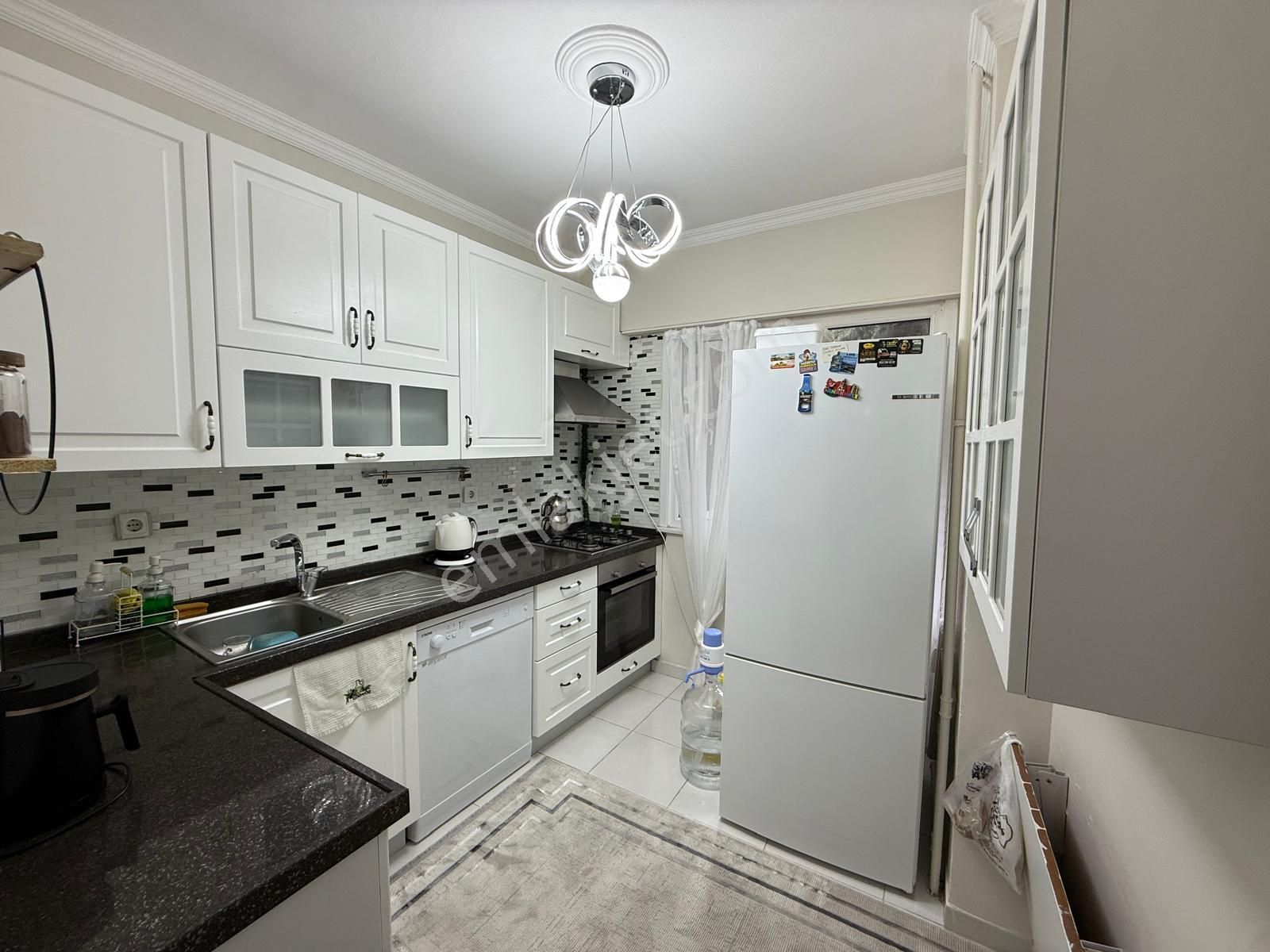 Bahçelievler'de K.otoparklı Masrafsız Ön Cephe 3+1 Ara Kat Acil - Görsel 7