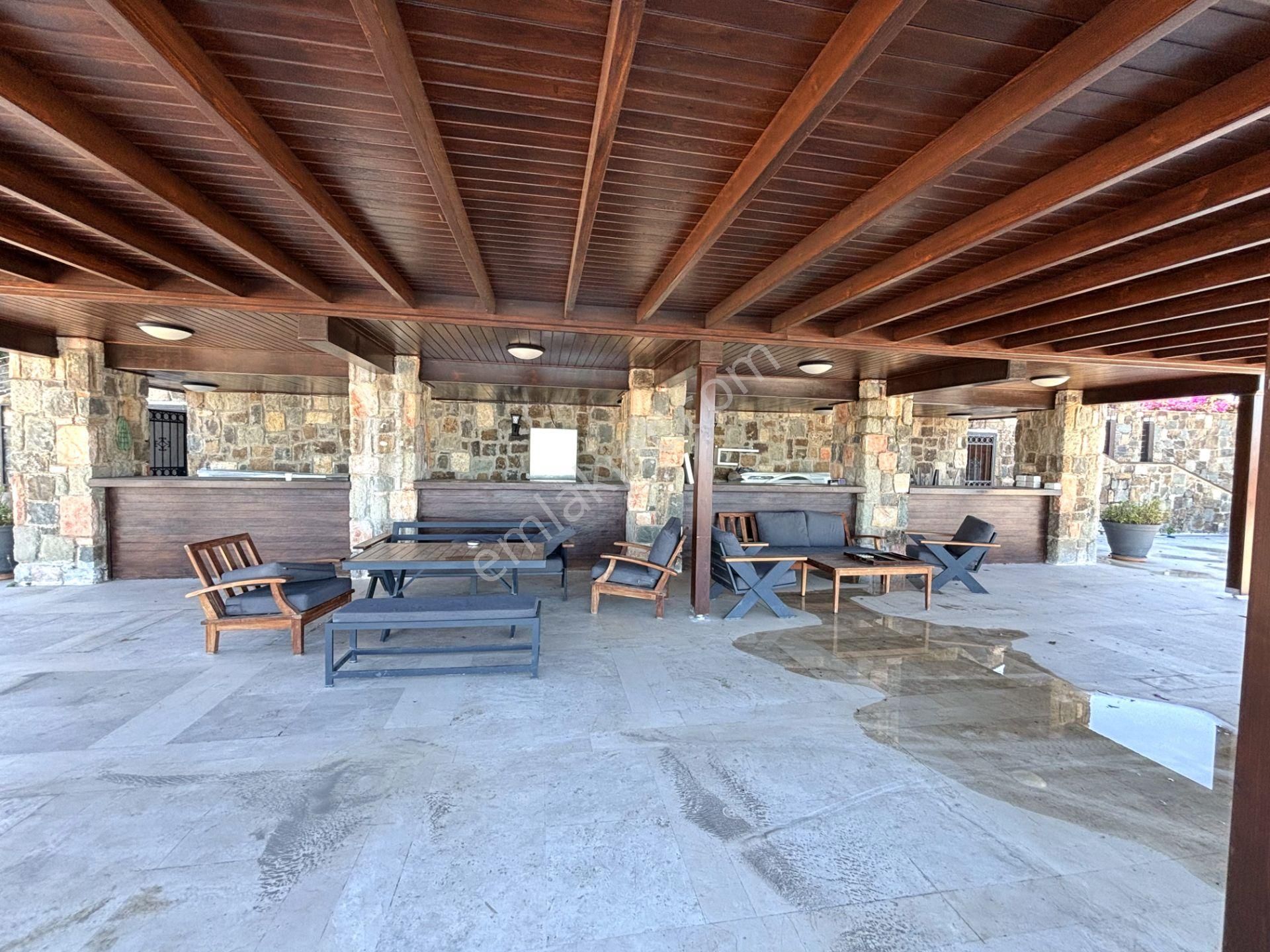 Bodrum Koyunbaba'da Kiralık Site İçi Eşyalı Deniz Manzaralı Daire - Görsel 32