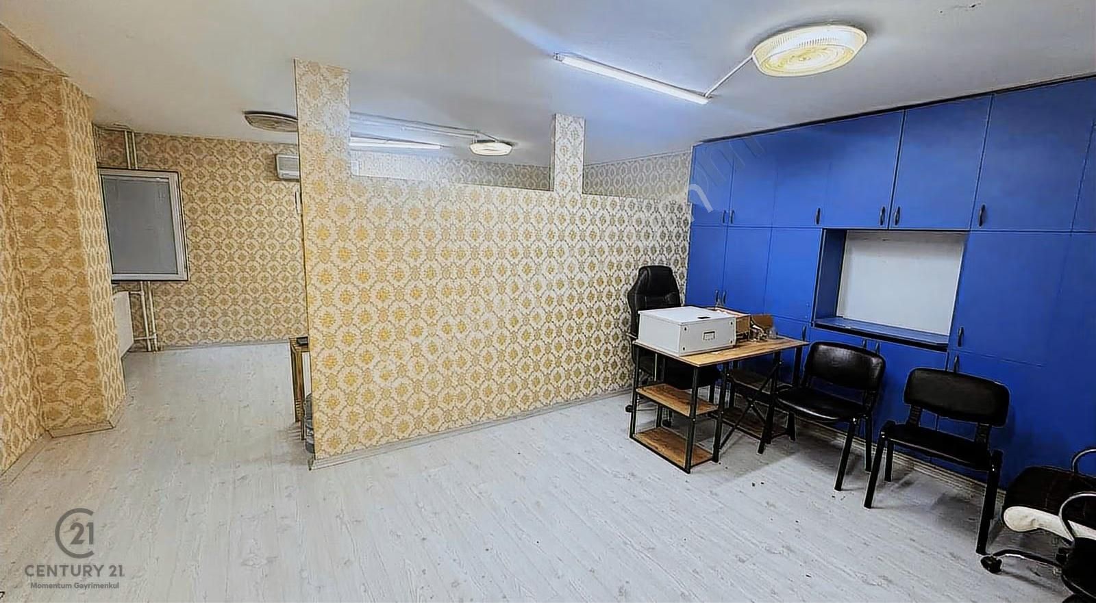 Taksim İstiklal'de Güvenlikli İş Hanında Ofis & Depo - Görsel 9