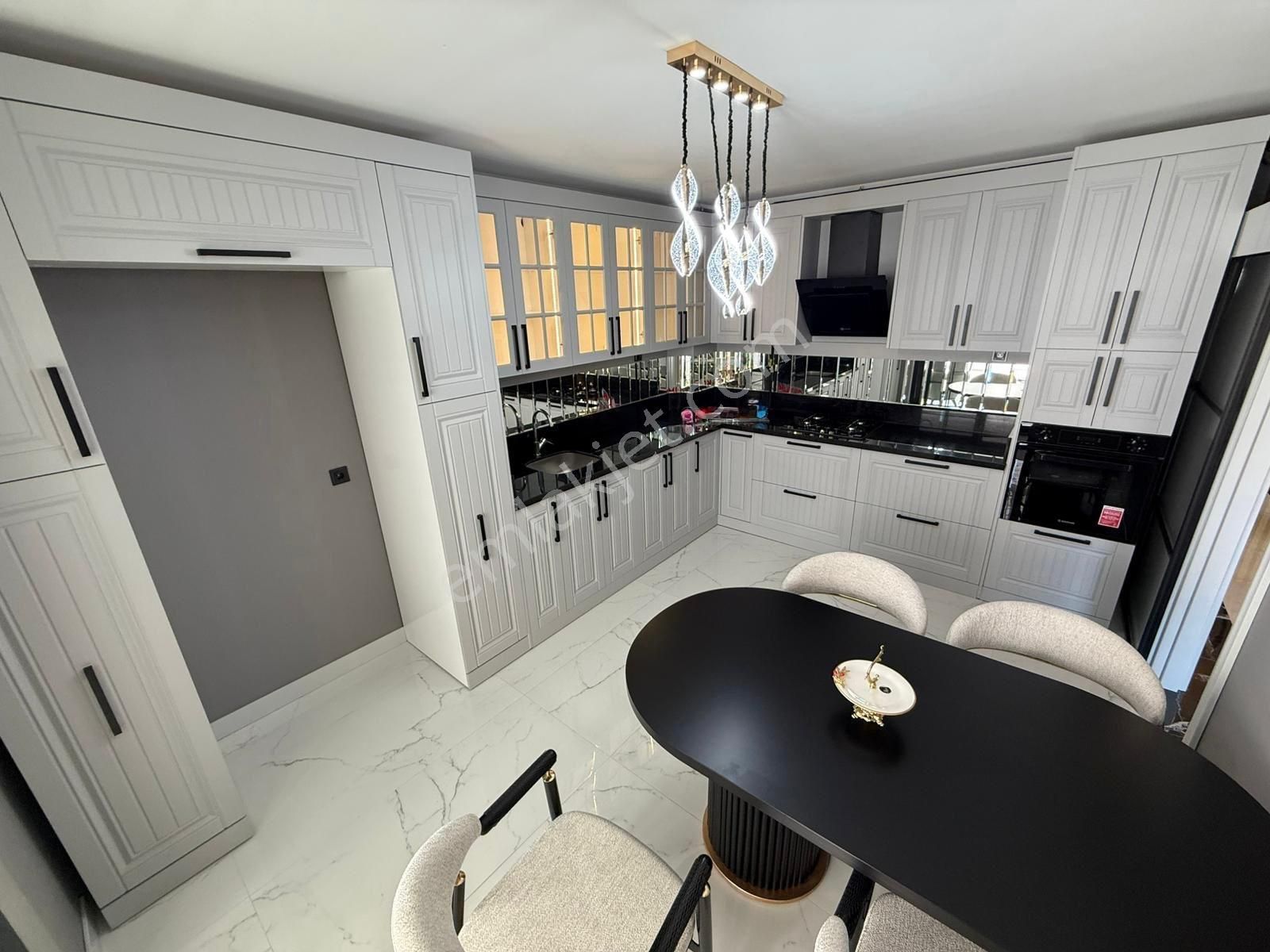 Yenikent Mustafa Kemalde Ultra Lüks Oturuma Hazır 4+1 Satılık Daire - Görsel 2