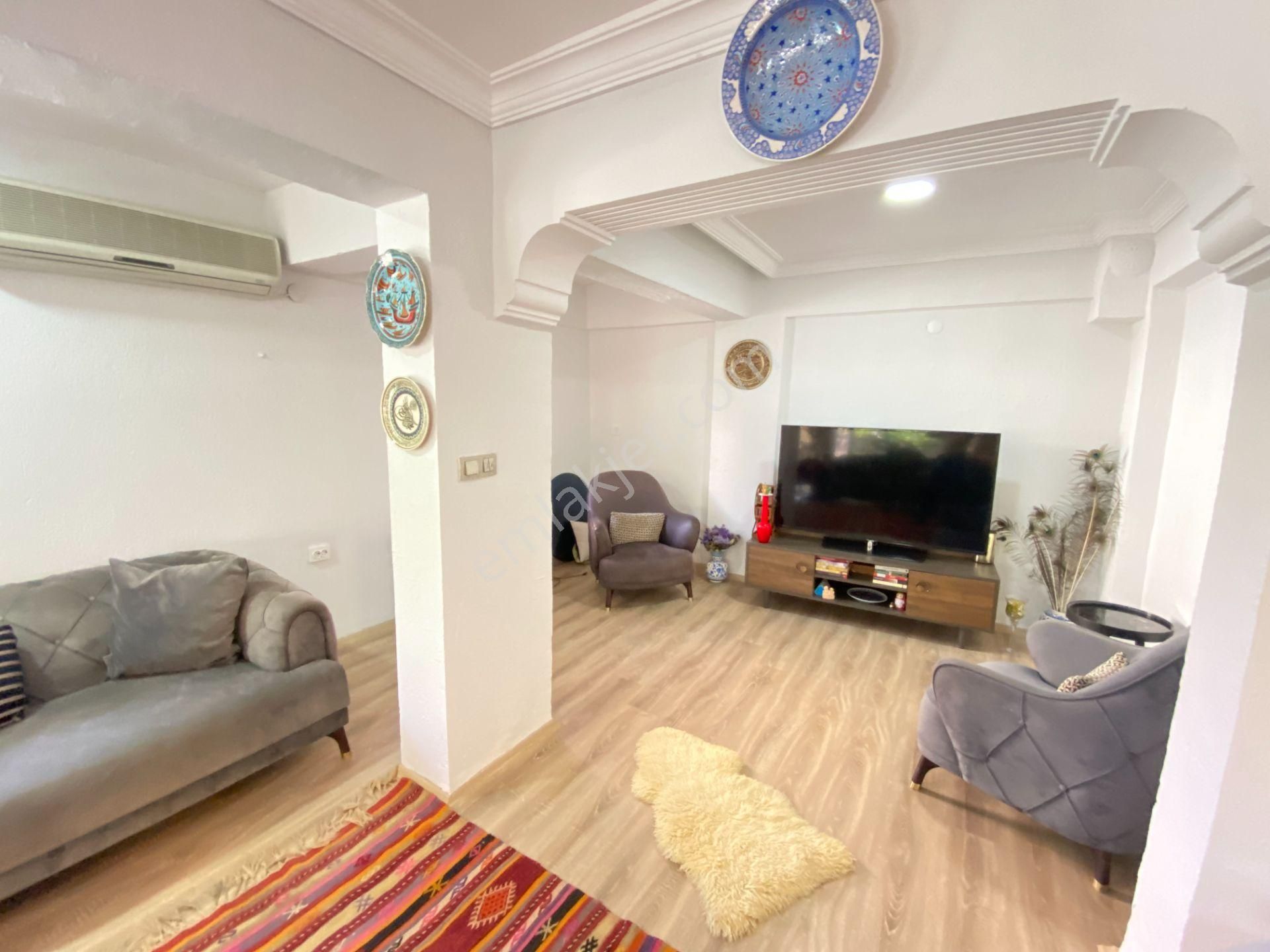 Seferihisar Ürkmez De Denize Tarafında Bahçeli Satılık 5+1 Villa - Görsel 10