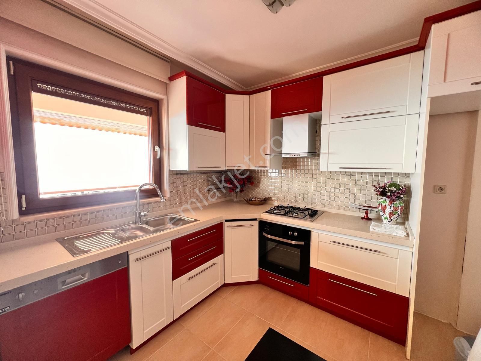 Kurşunluda Eşyalı Satılık 5+1 Lüks Tripleks Villa - Görsel 12