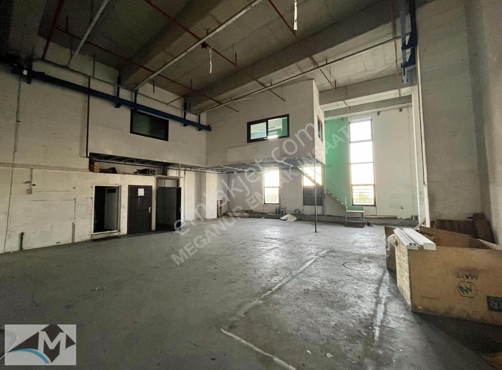 İkitelli Organize Sanayide 180m2 - Görsel 6