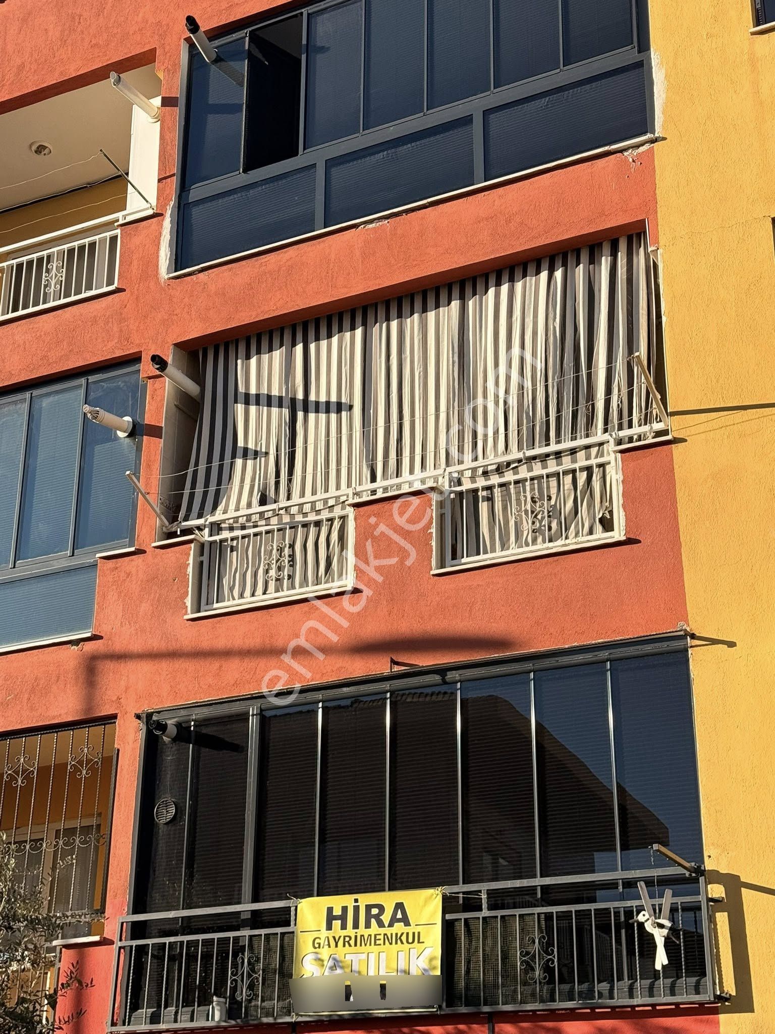 Aydın / Nazilli – Zafer Mahallesi – Site İçinde Kaçırılmayacak Fırsat – Taşınmaya Hazır 3+1